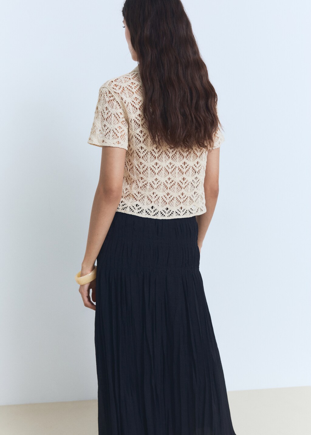Short-sleeved crochet sweater - image 3