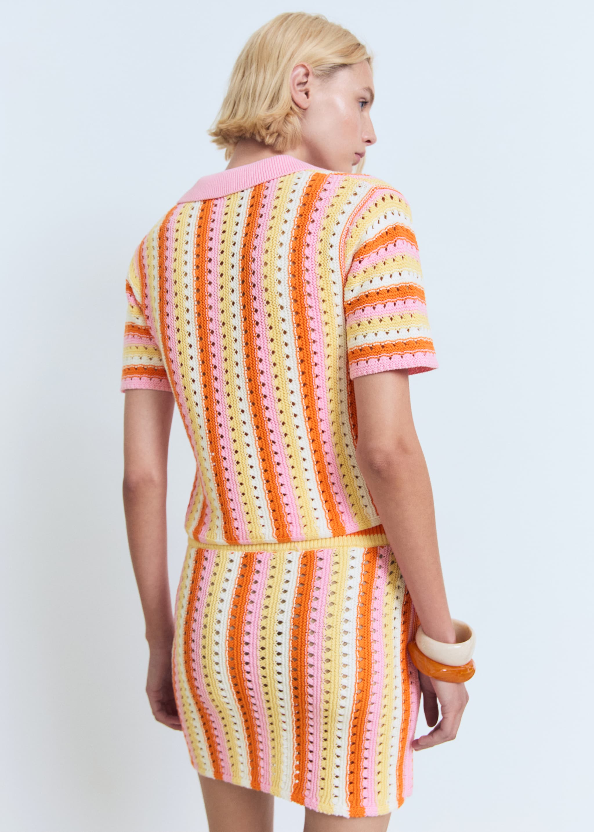 Camisola de croché com riscas bicolores - Verso do artigo