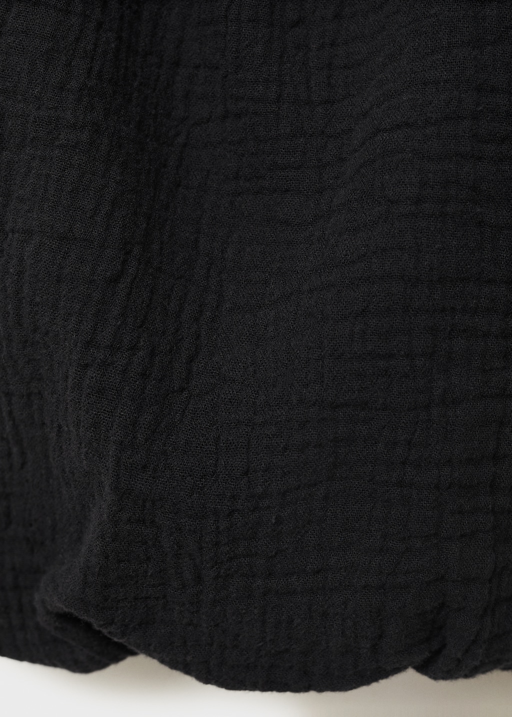 Puffed sleeves cotton blouse