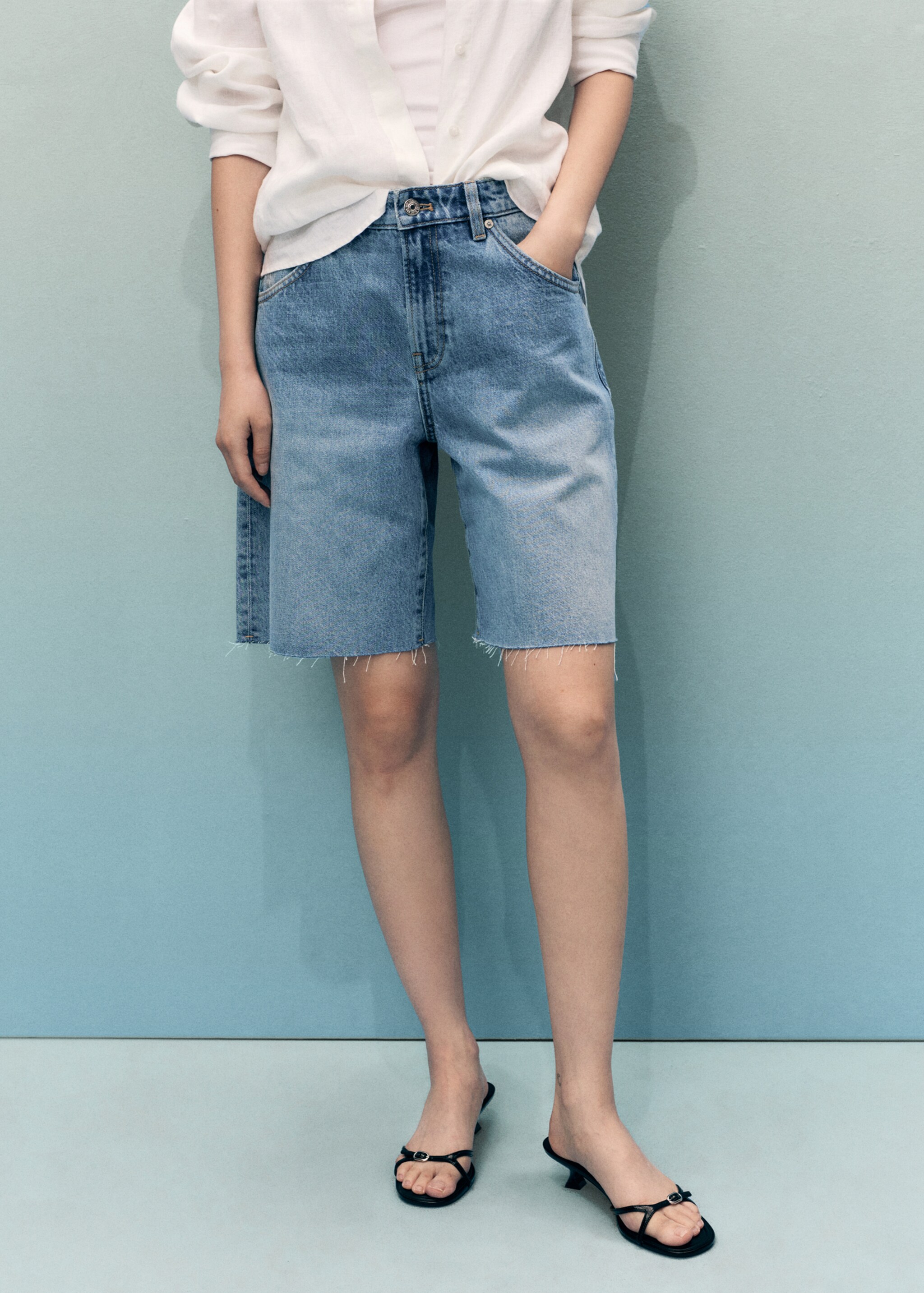 Frayed hem denim shorts - Medium plane