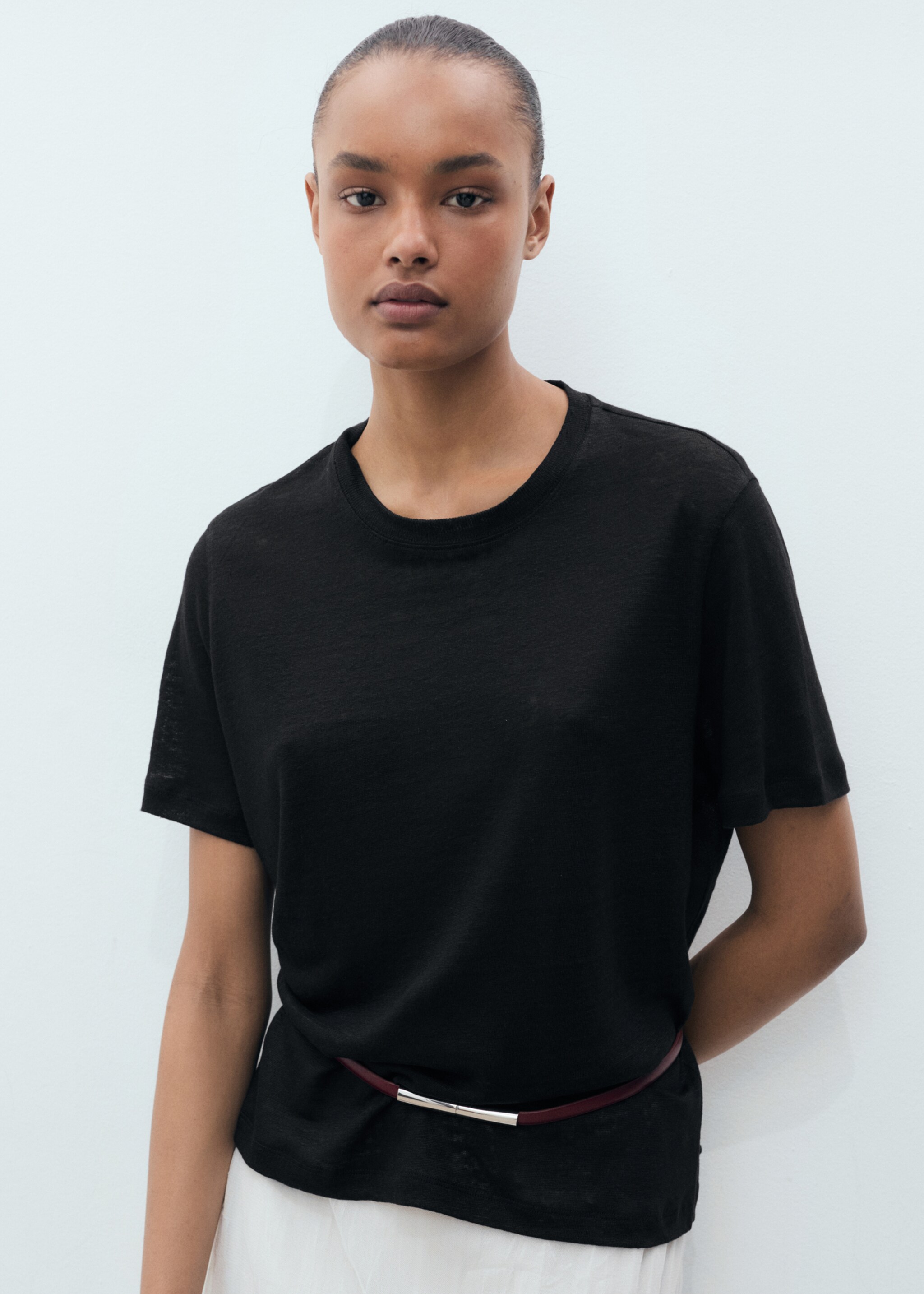 Short-sleeved linen t-shirt - Medium plane