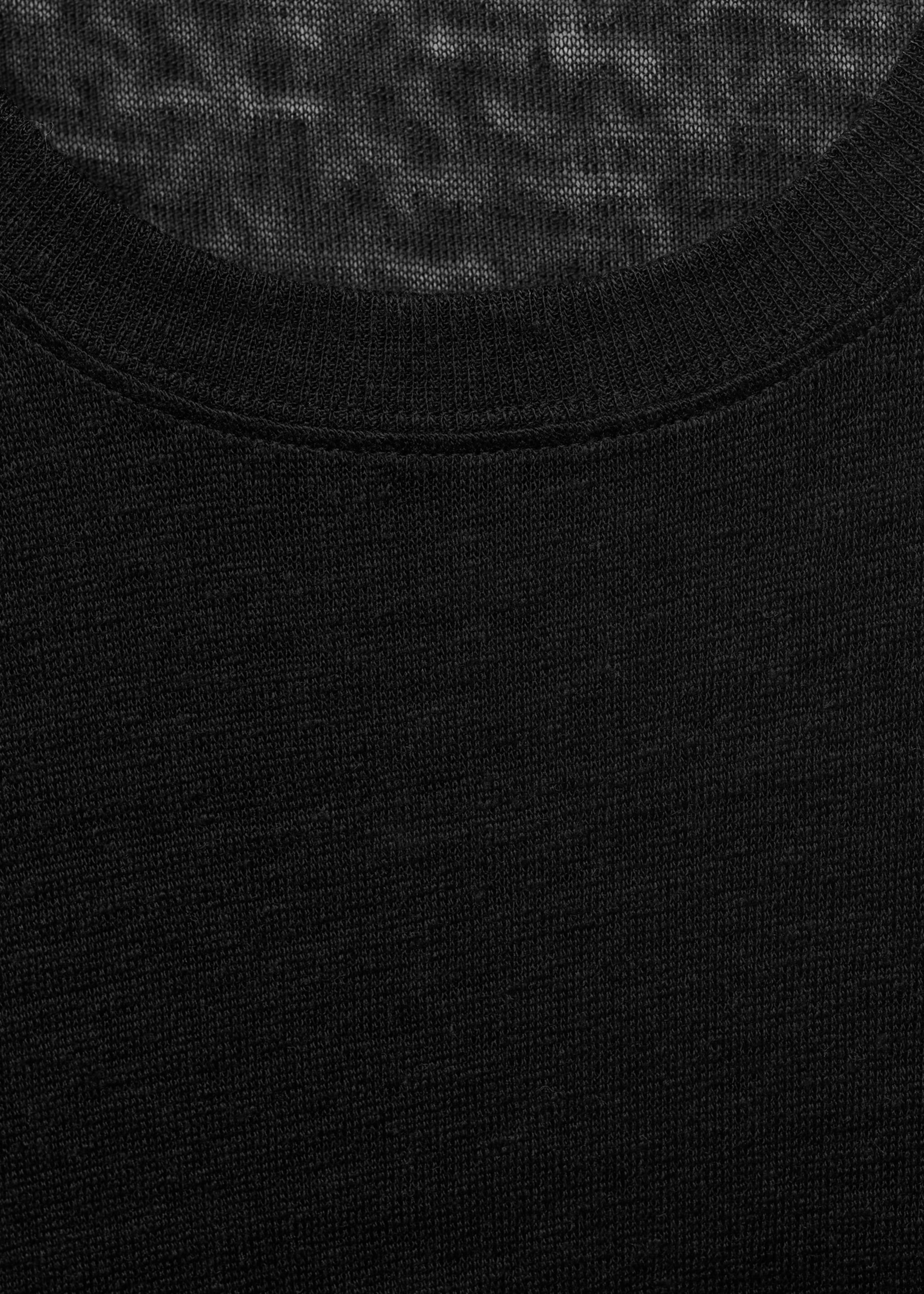 Short-sleeved linen t-shirt - Details of the article 8