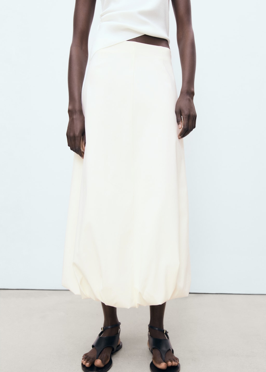 Long balloon skirt