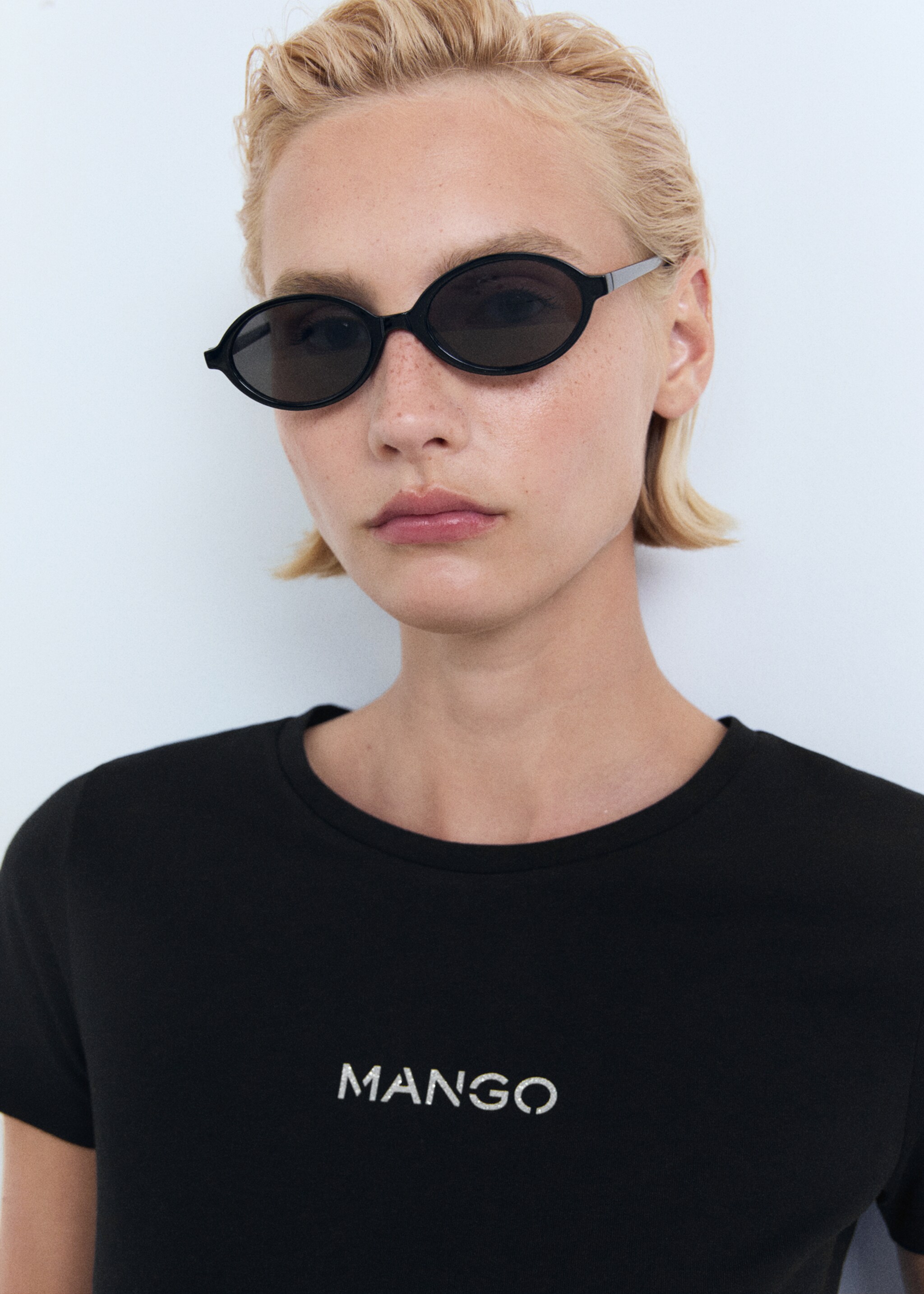 T-shirt logo en coton - Plan moyen