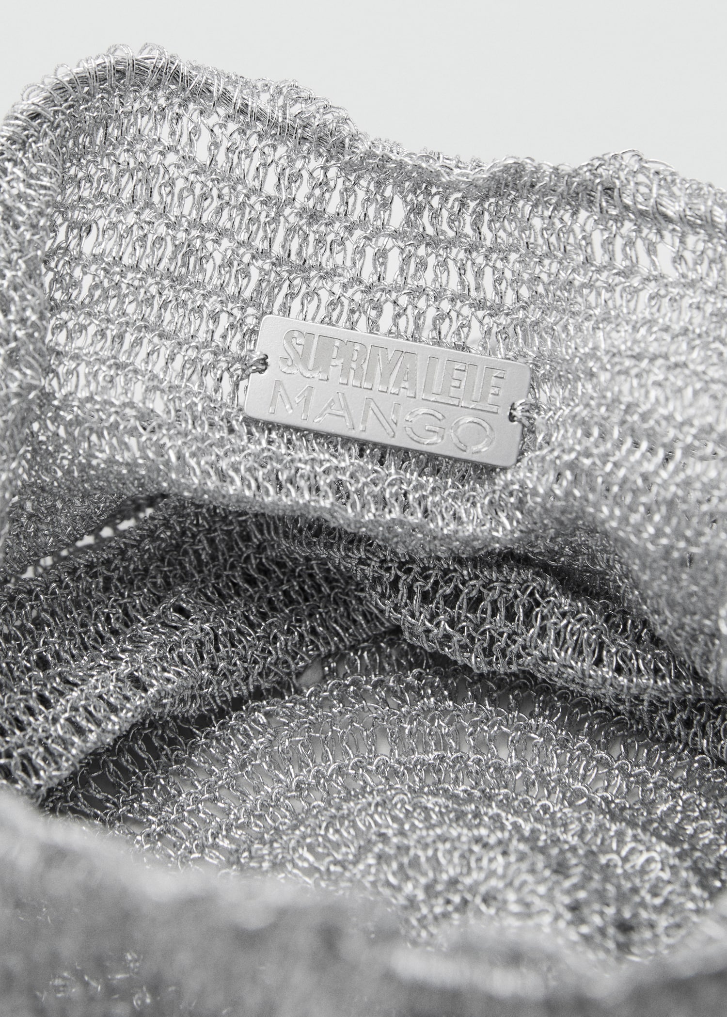 Lurex bucket bag with tassel - Details of the article 2