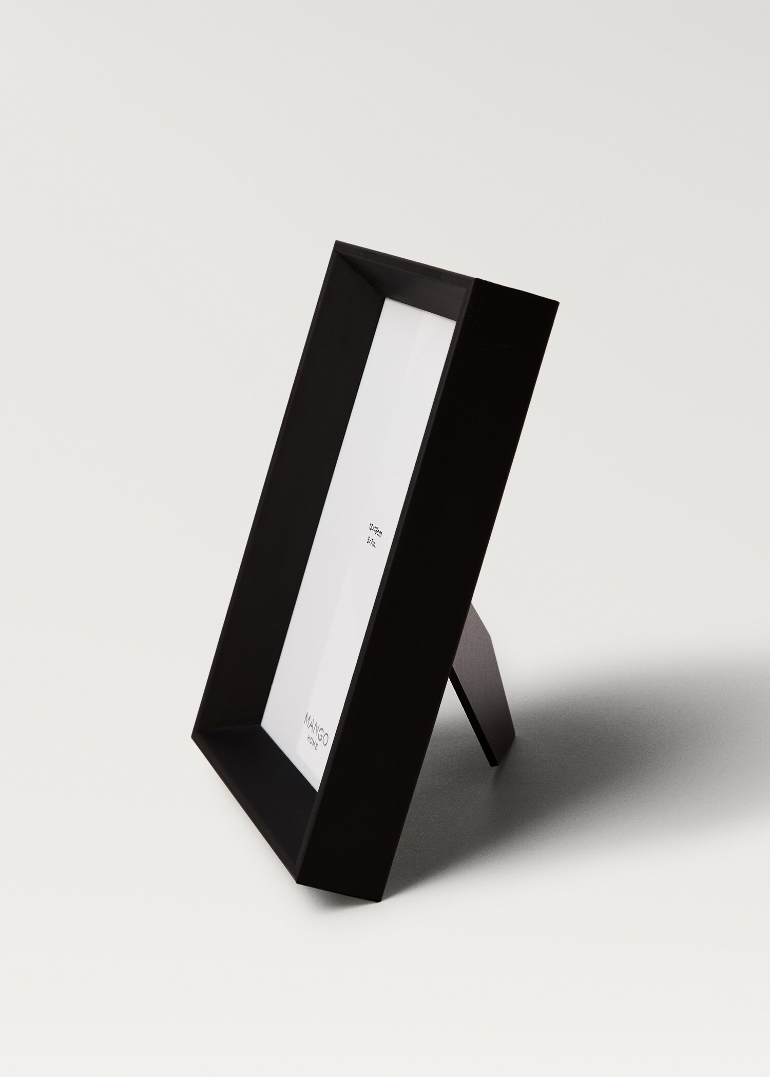 Medium bevelled wood frame - Details of the article 1