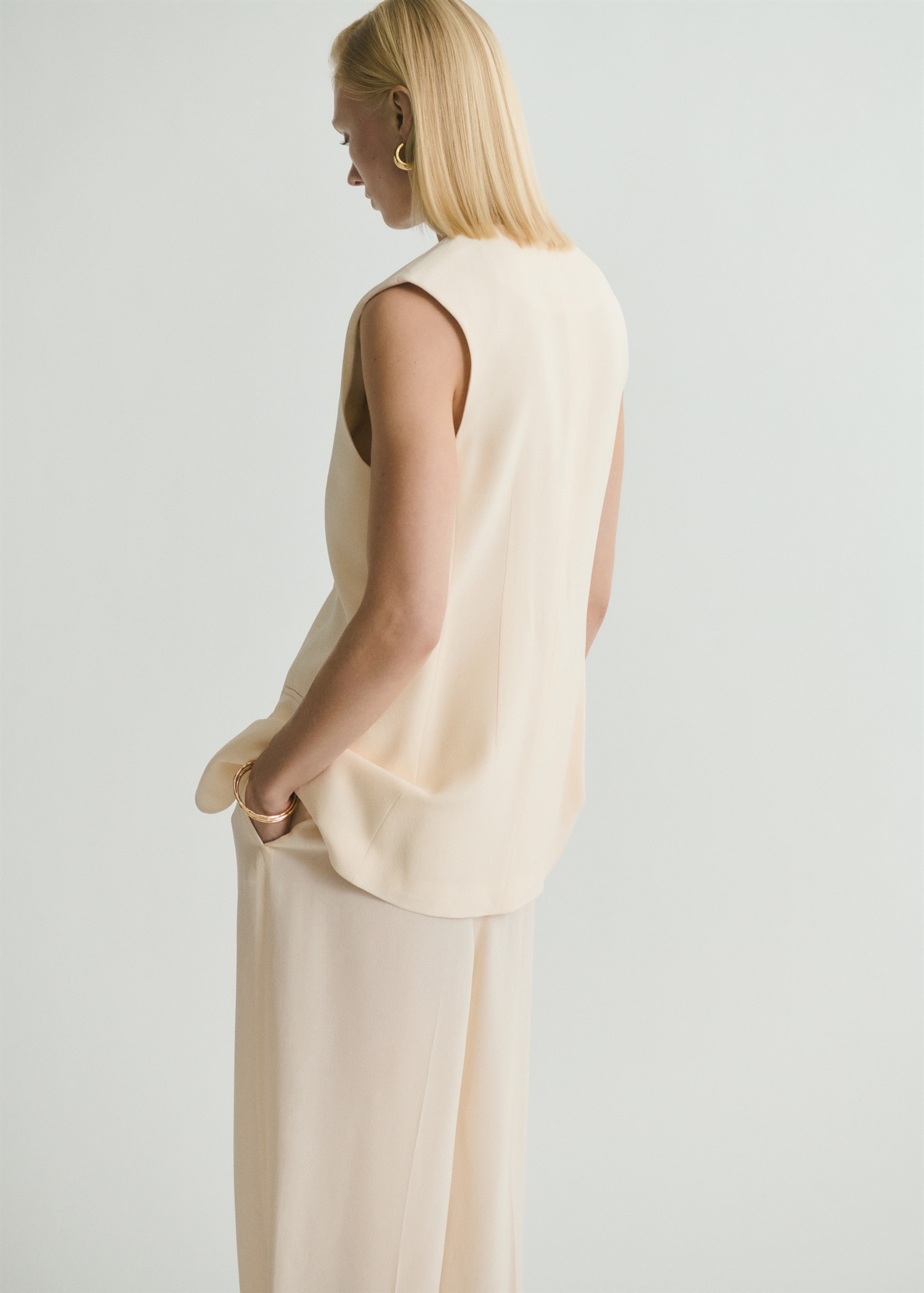 Flowy suit waistcoat - Reverse of the article