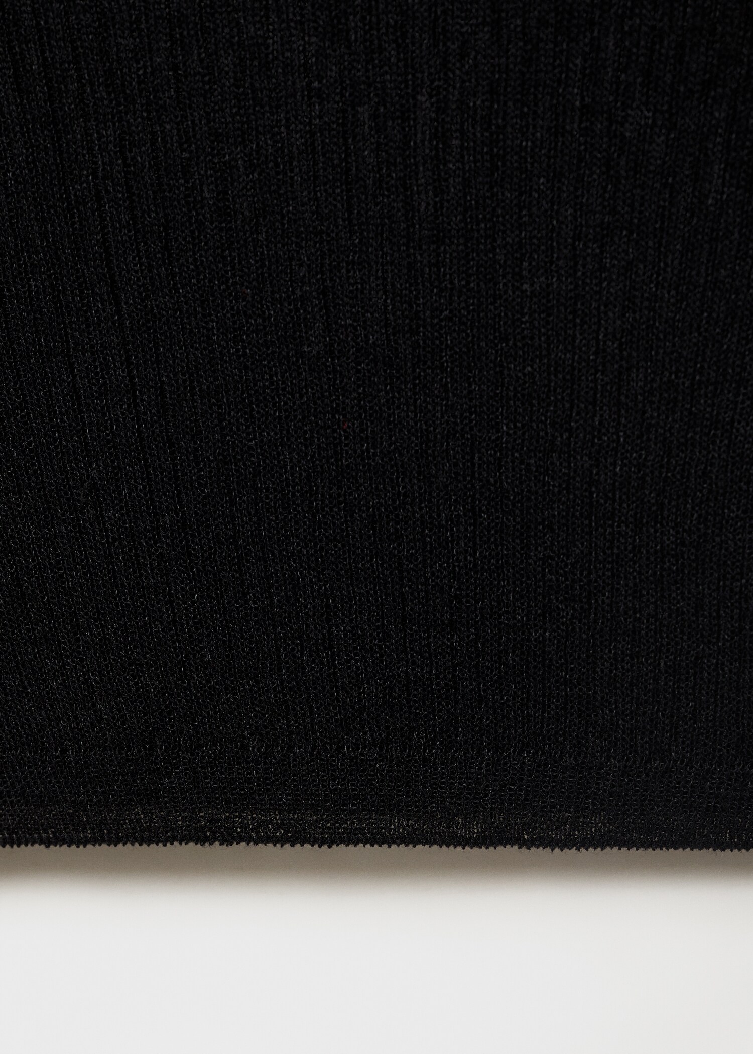 Knitted cropped sweater - Details of the article 0