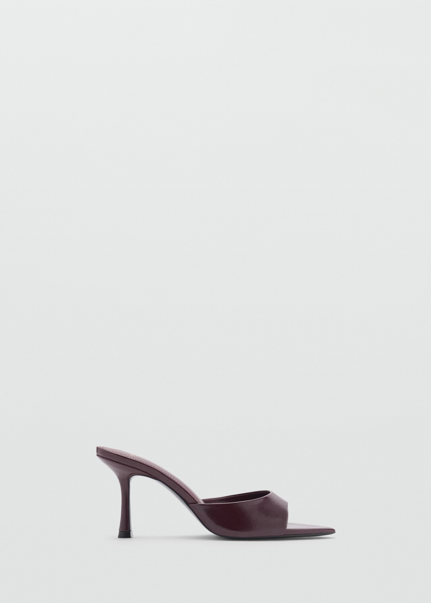Pointed-heel sandals - Article without model