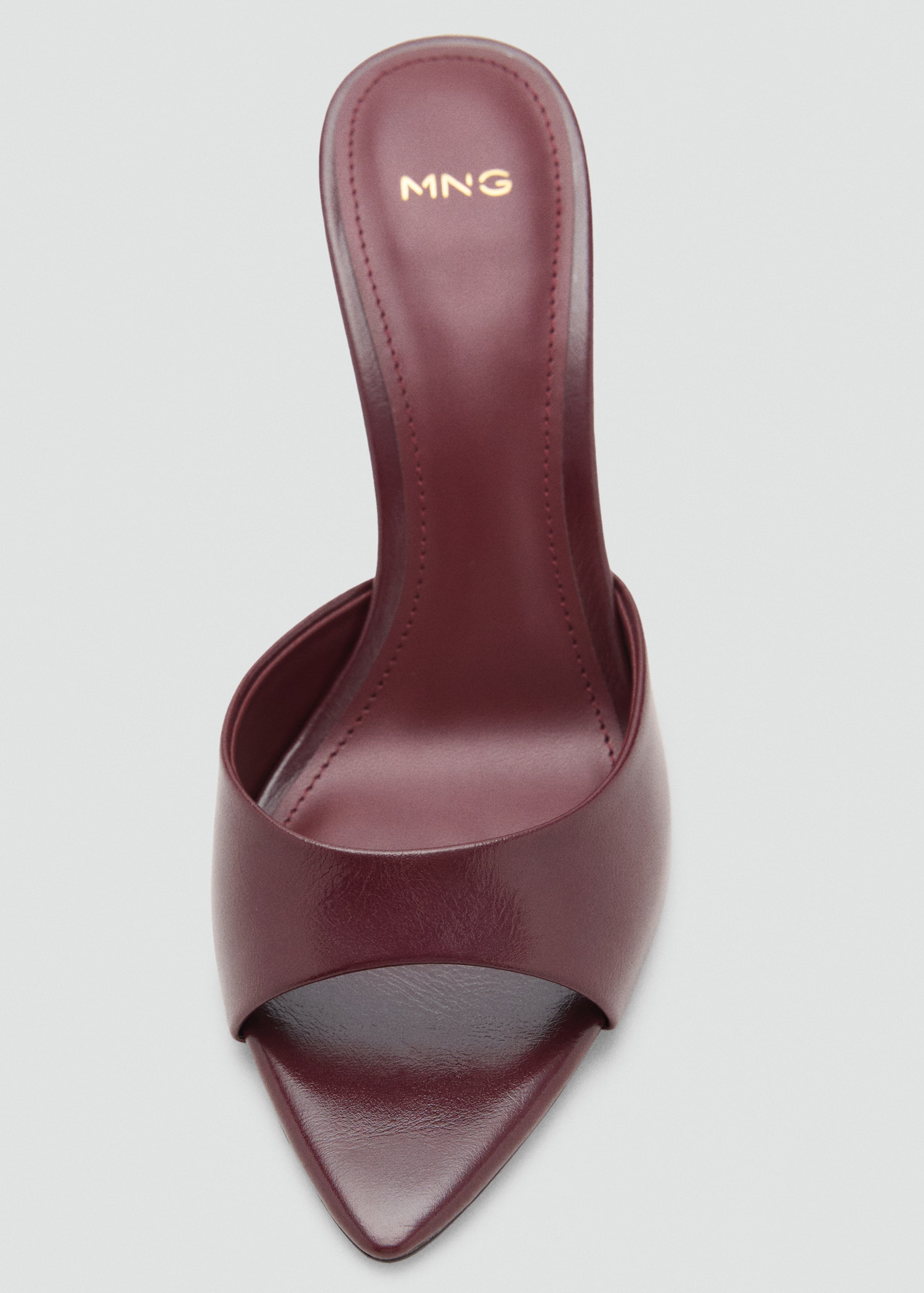 Sandalia tacón punta