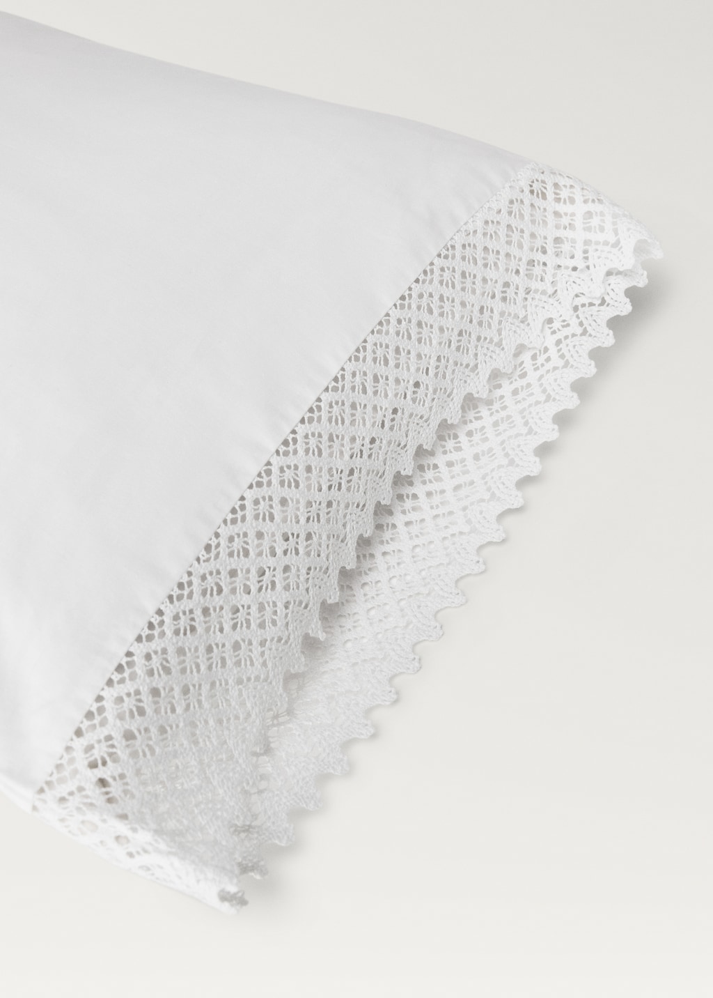 Pillowcase with lace trim 45x110
