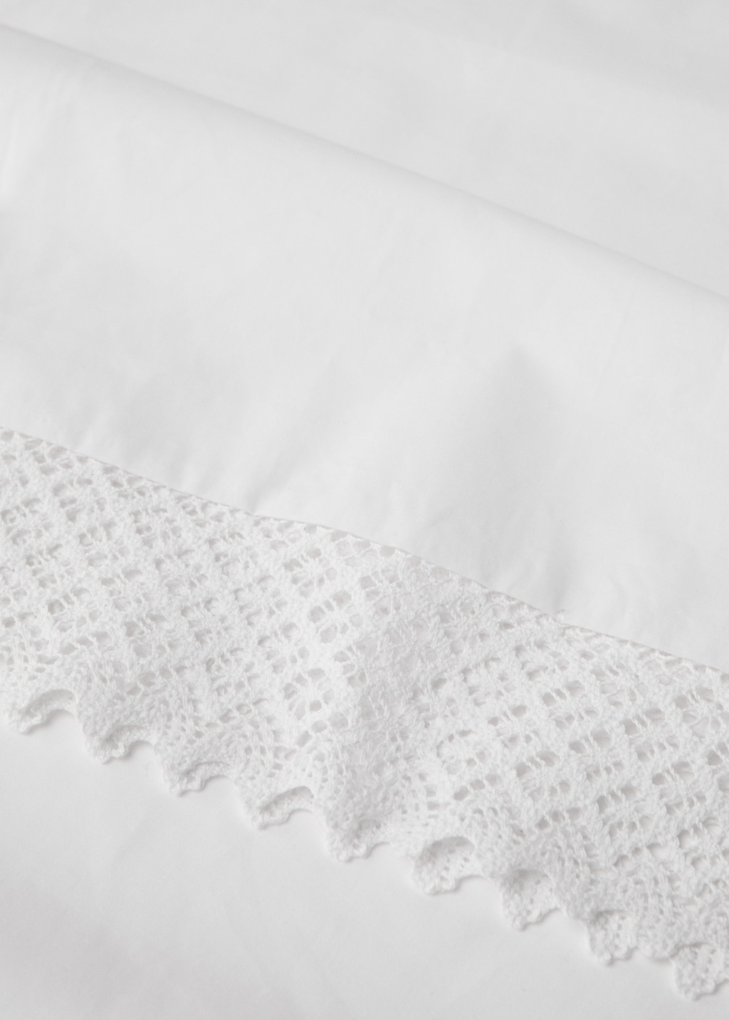 Pillowcase with lace trim 45x110