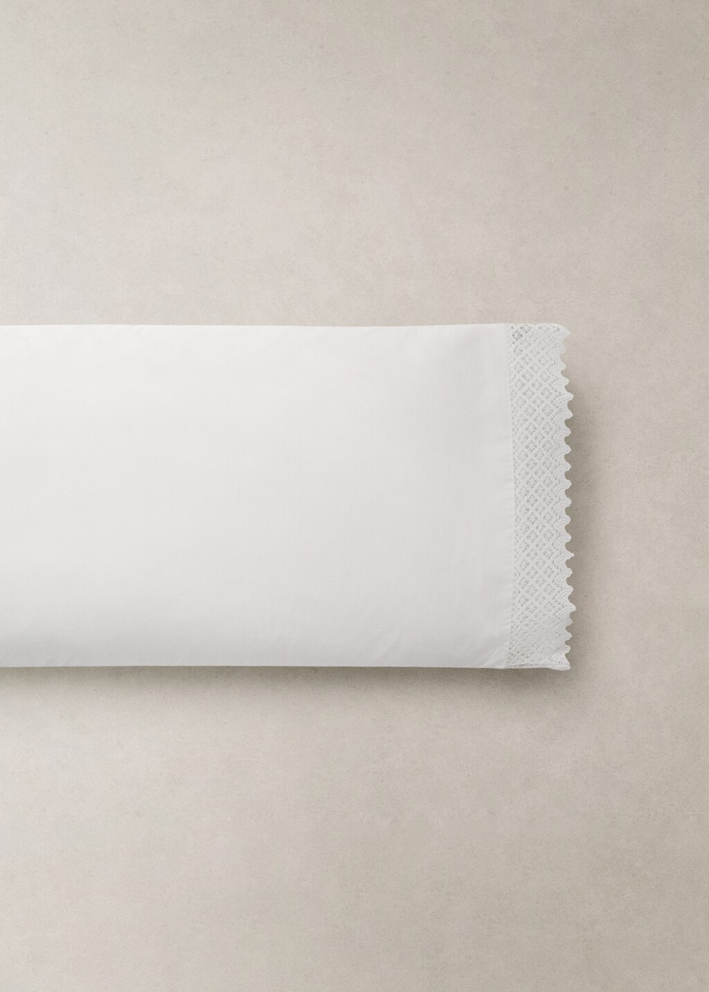 Pillowcase with lace trim 45x110