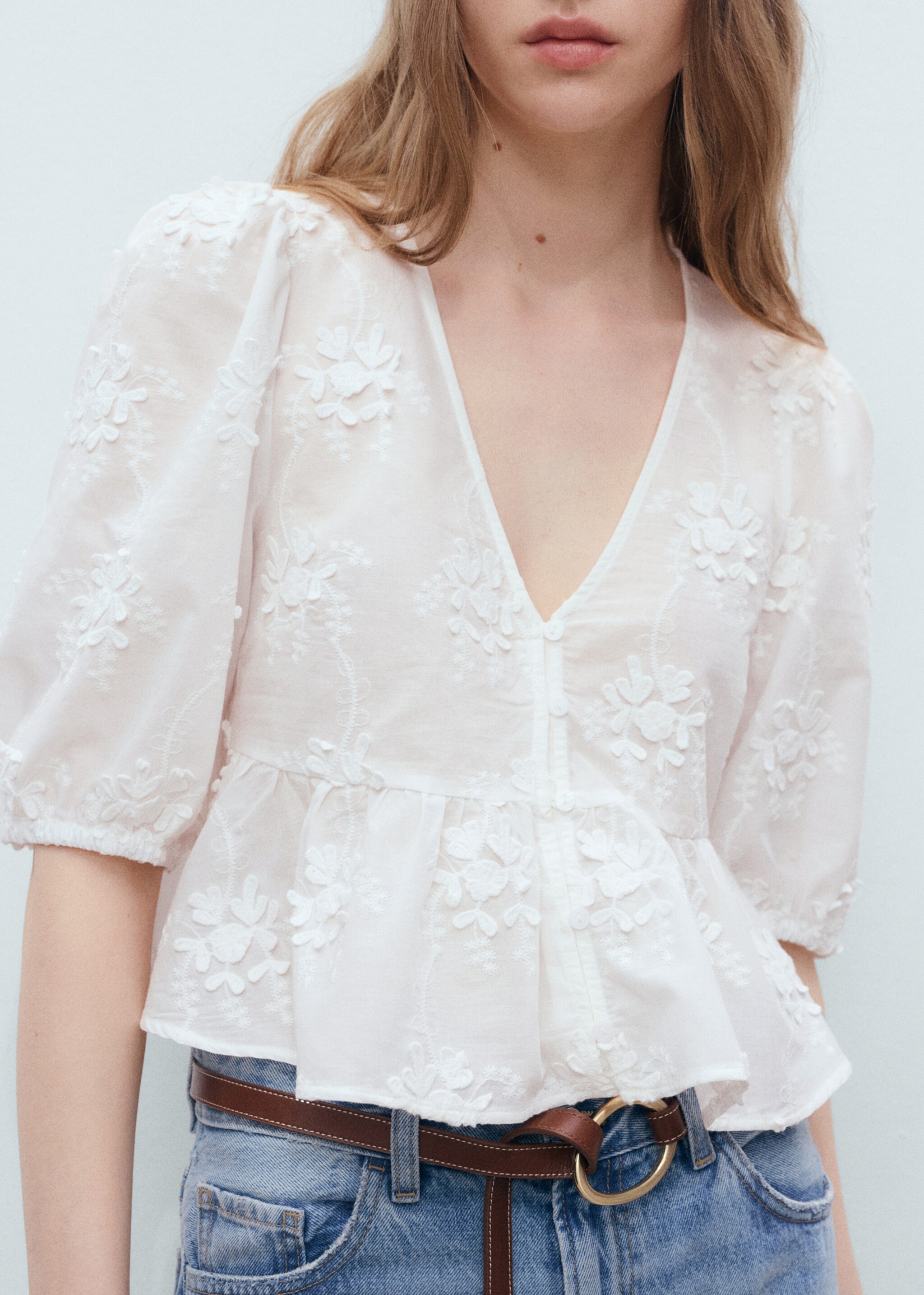 Cotton embroidered blouse - Details of the article 6