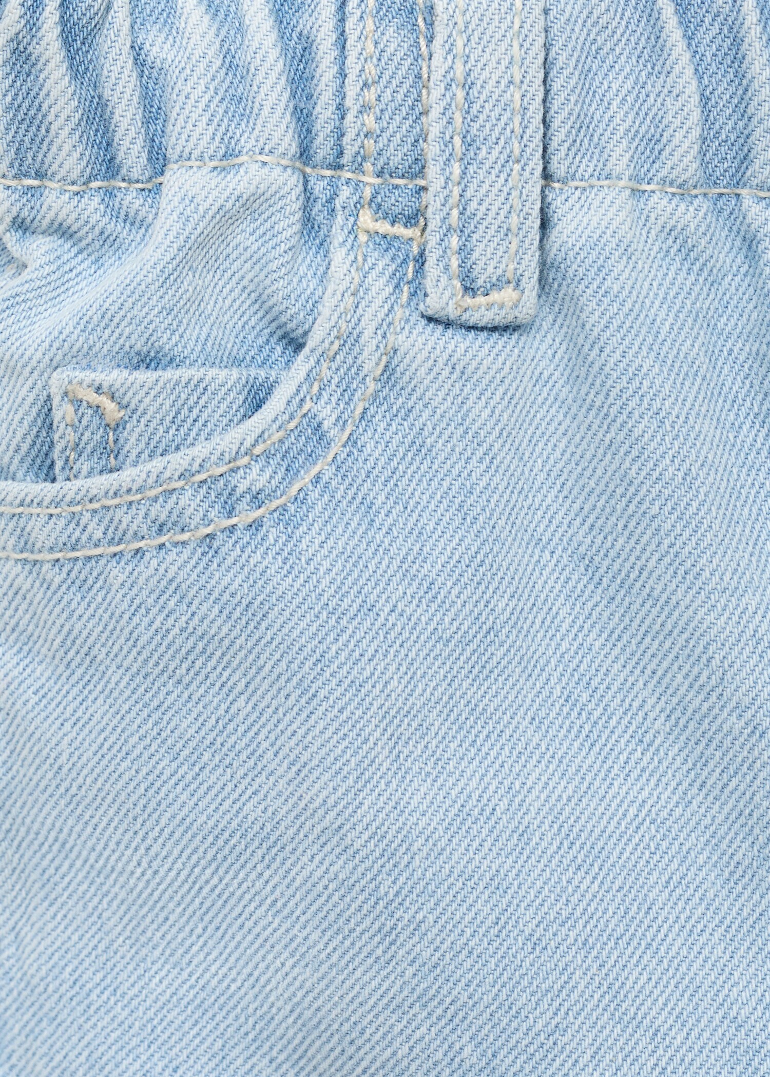 Paperbag-Jeans mit Knöpfen - Detail des Artikels 0