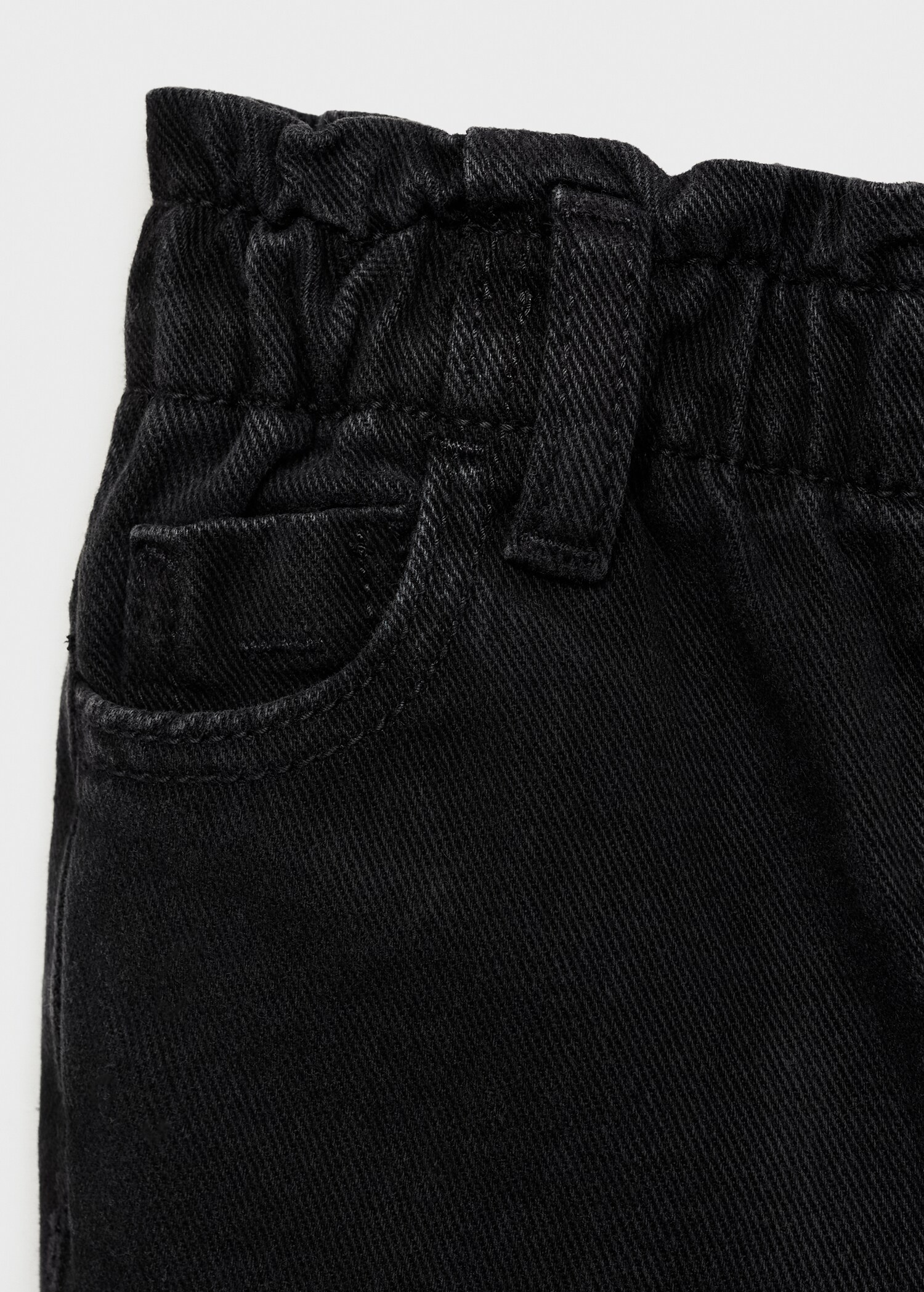 Paperbag-Jeans mit Knöpfen - Detail des Artikels 0