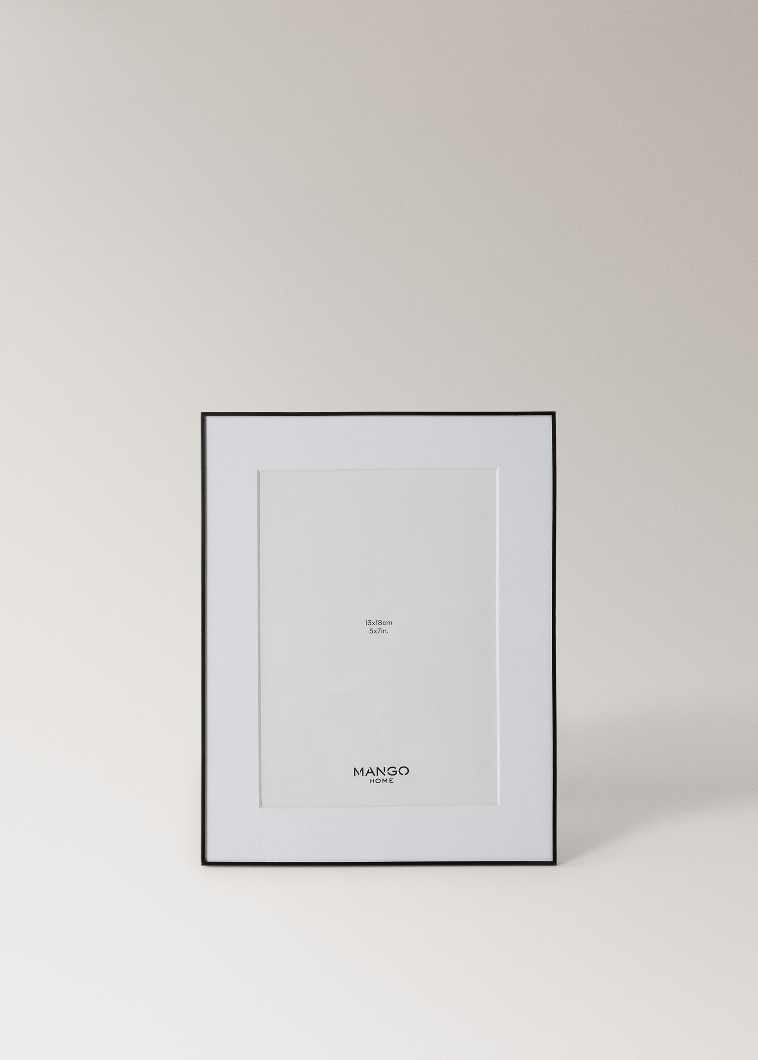Medium frame with metal profile - Article without model