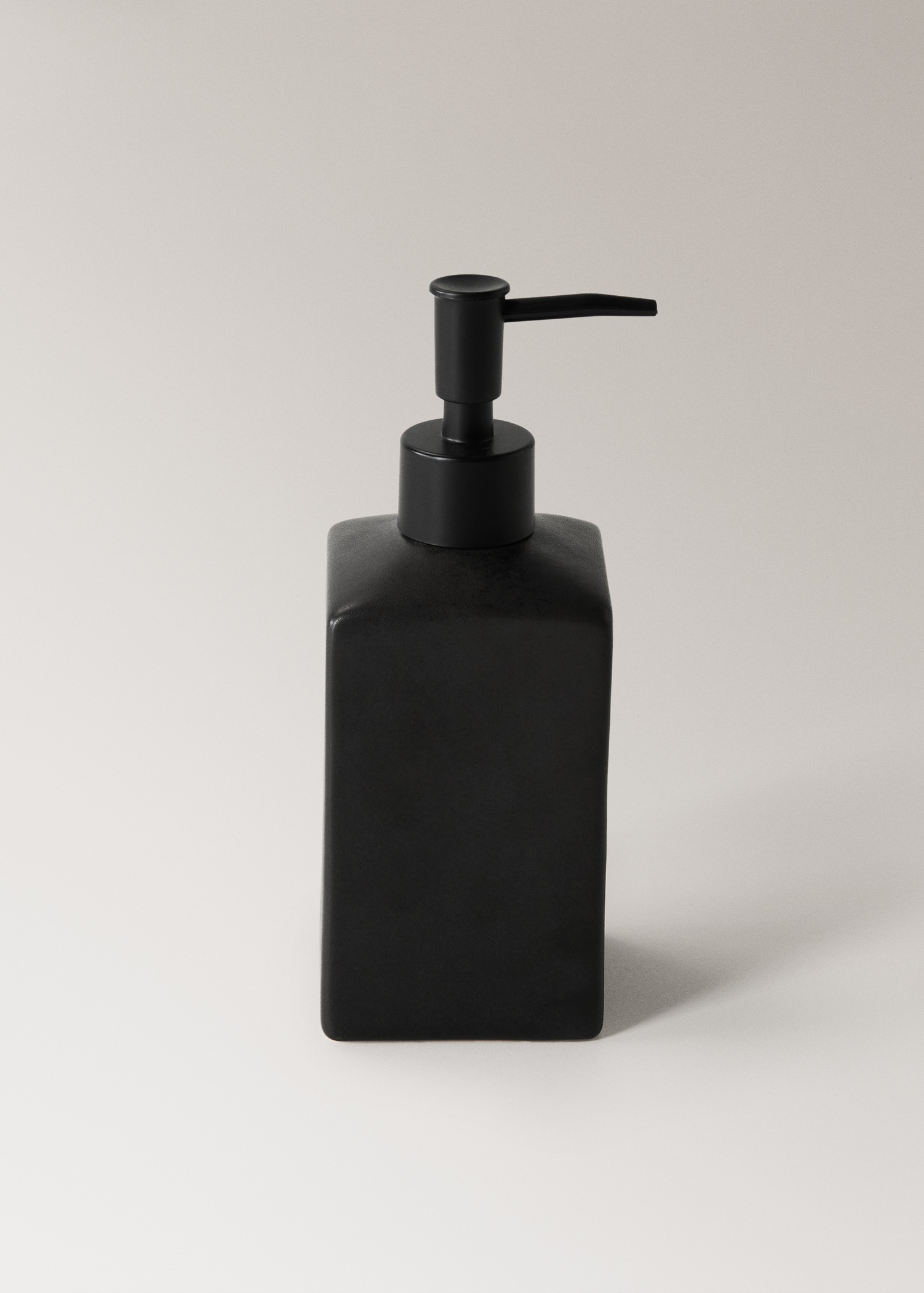 Soap dispenser alfa - Details of the article 1