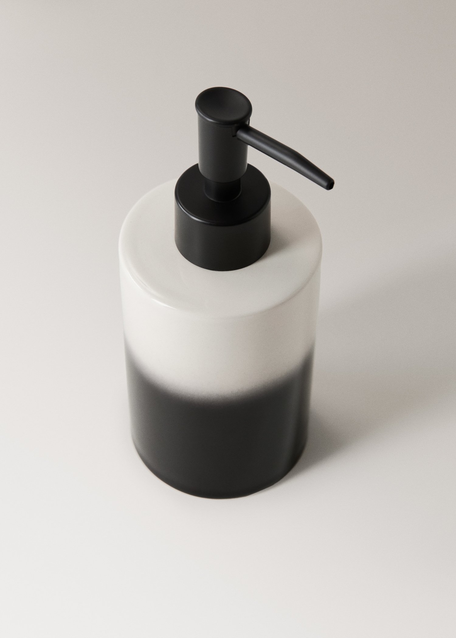 Soap dispenser bruma - Details of the article 1