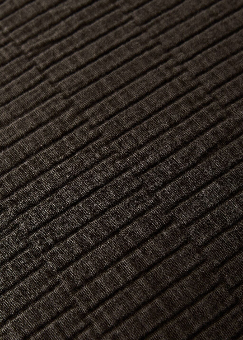 Garment-dyed cushion cover with hem 50x50 cm