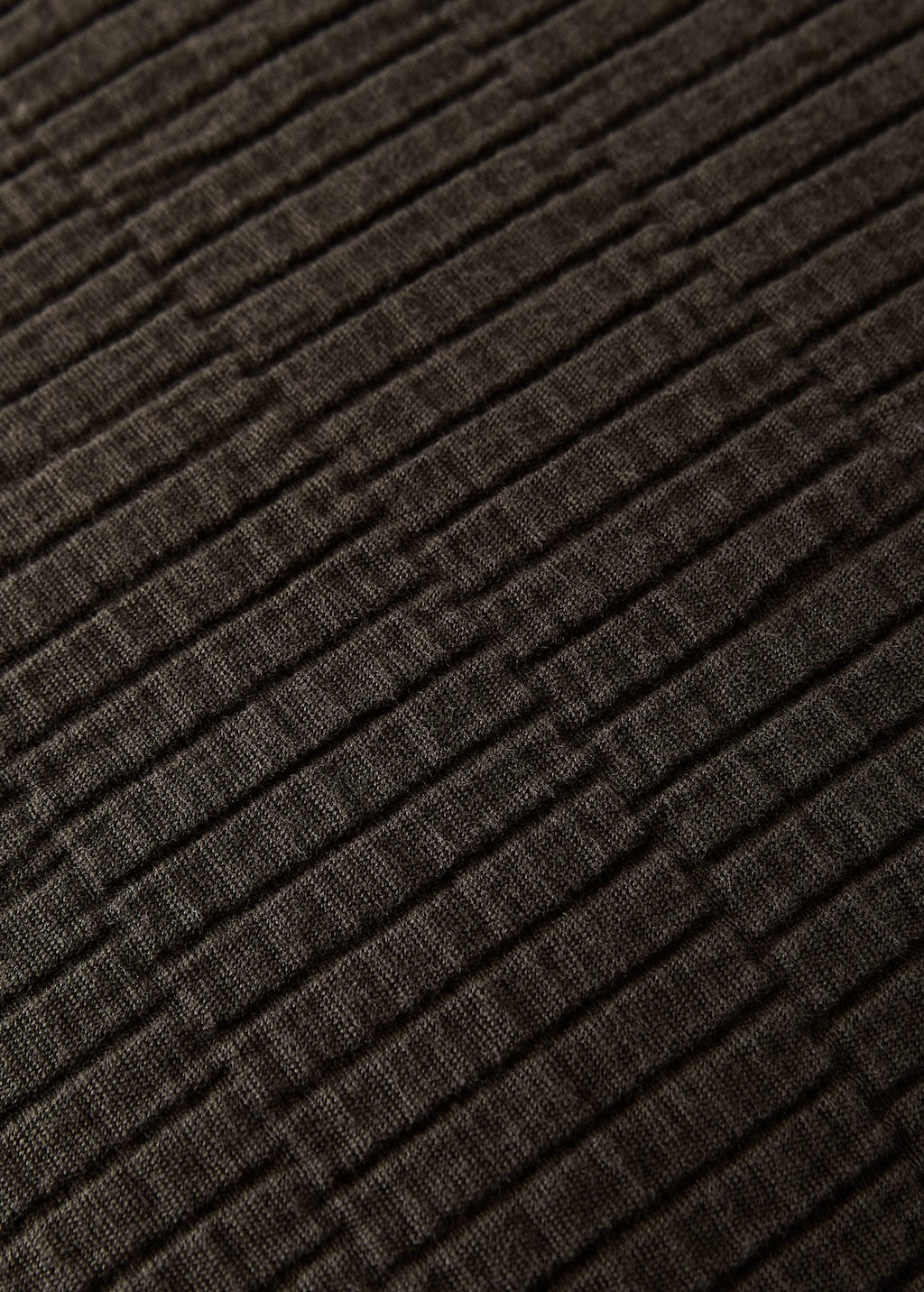 Garment-dyed cushion cover with hem 50x50 cm