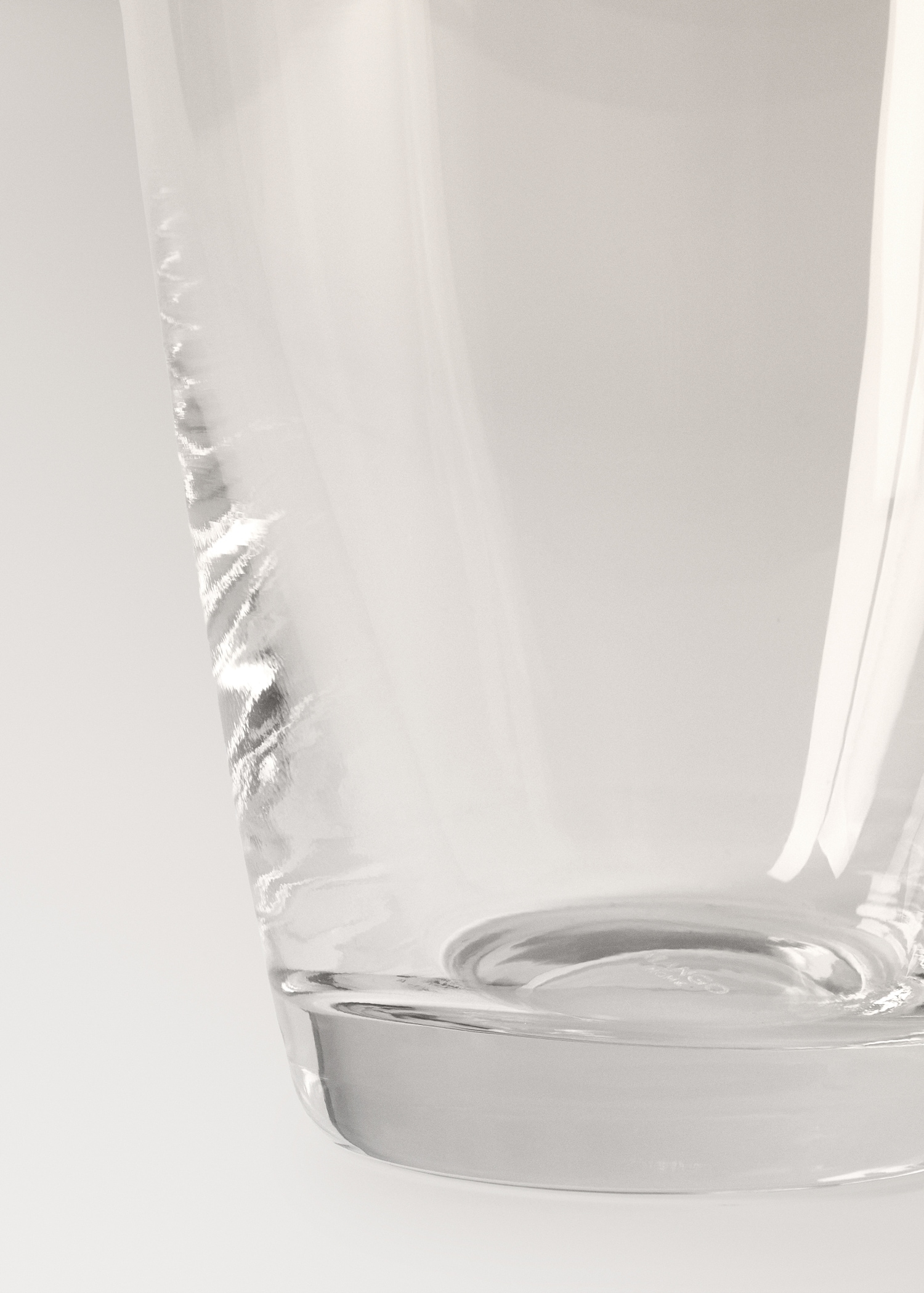 Crystalline vase - Details of the article 2
