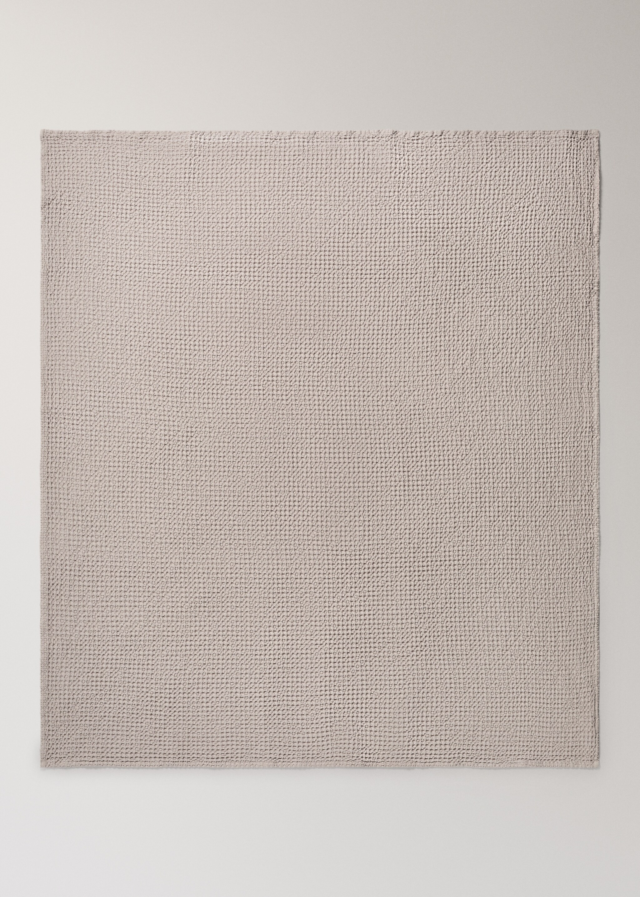 Waffle-cotton garment-dyed bedspread for cot - Details of the article 3, Medium Brown. Ref: 17081545-00.