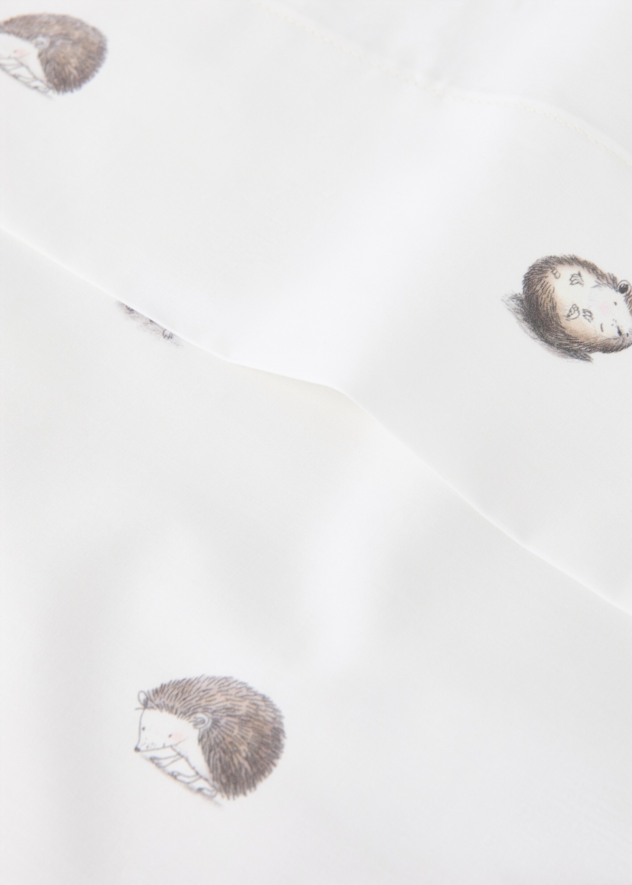 Cotton crib sheet with hedgehog print - Details of the article 1, White. Ref: 17081547-00.