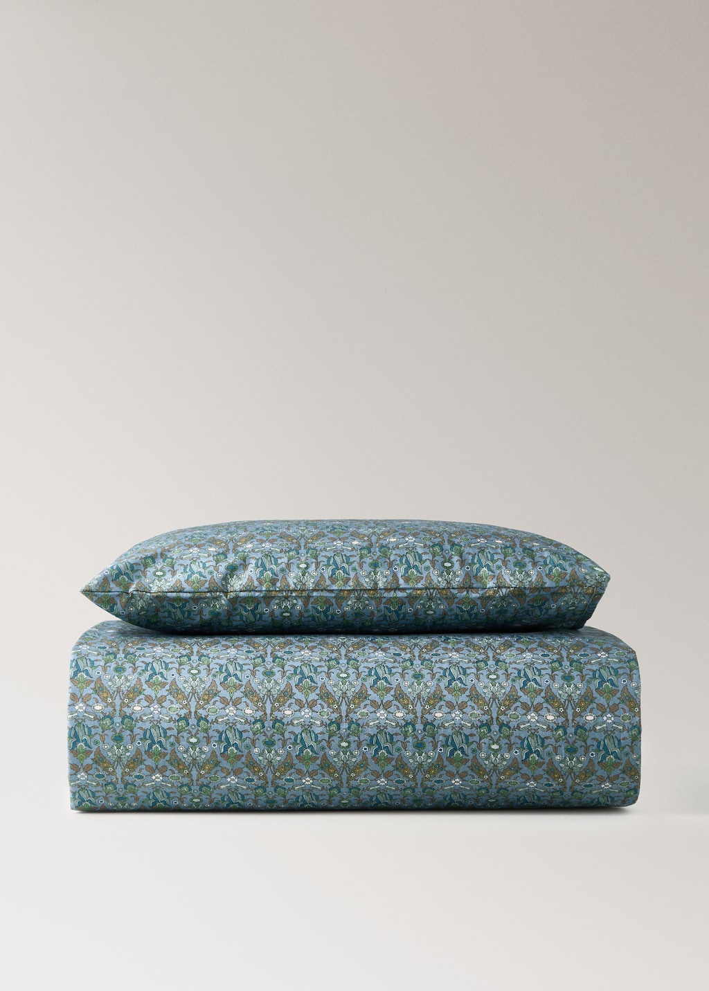 Percale cotton duvet cover with small floral print for crib