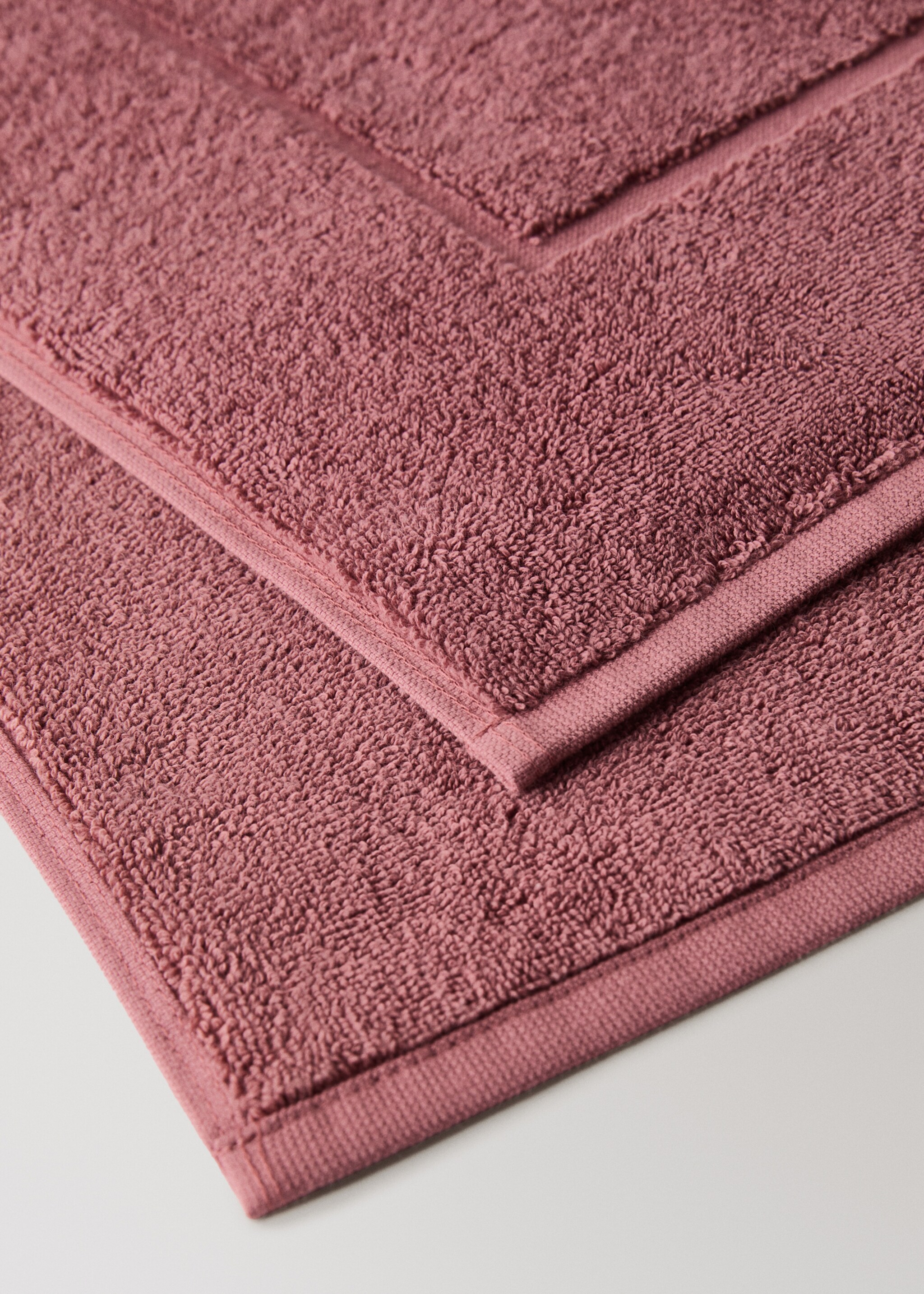 Cotton bath mat - Details of the article 2, Strawberry. Ref: 17081563-00.