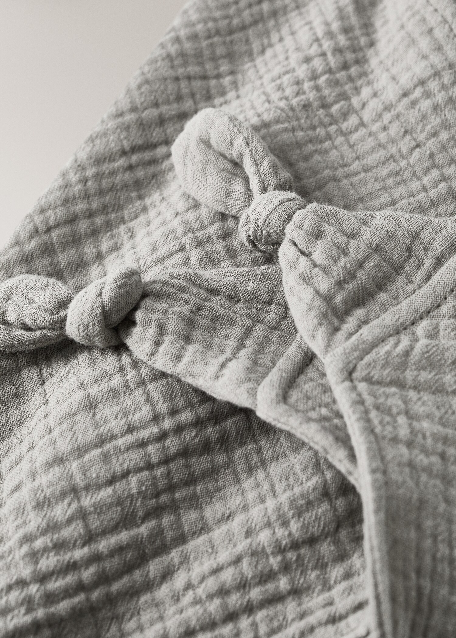 Baby comforter with star design - Details of the article 2