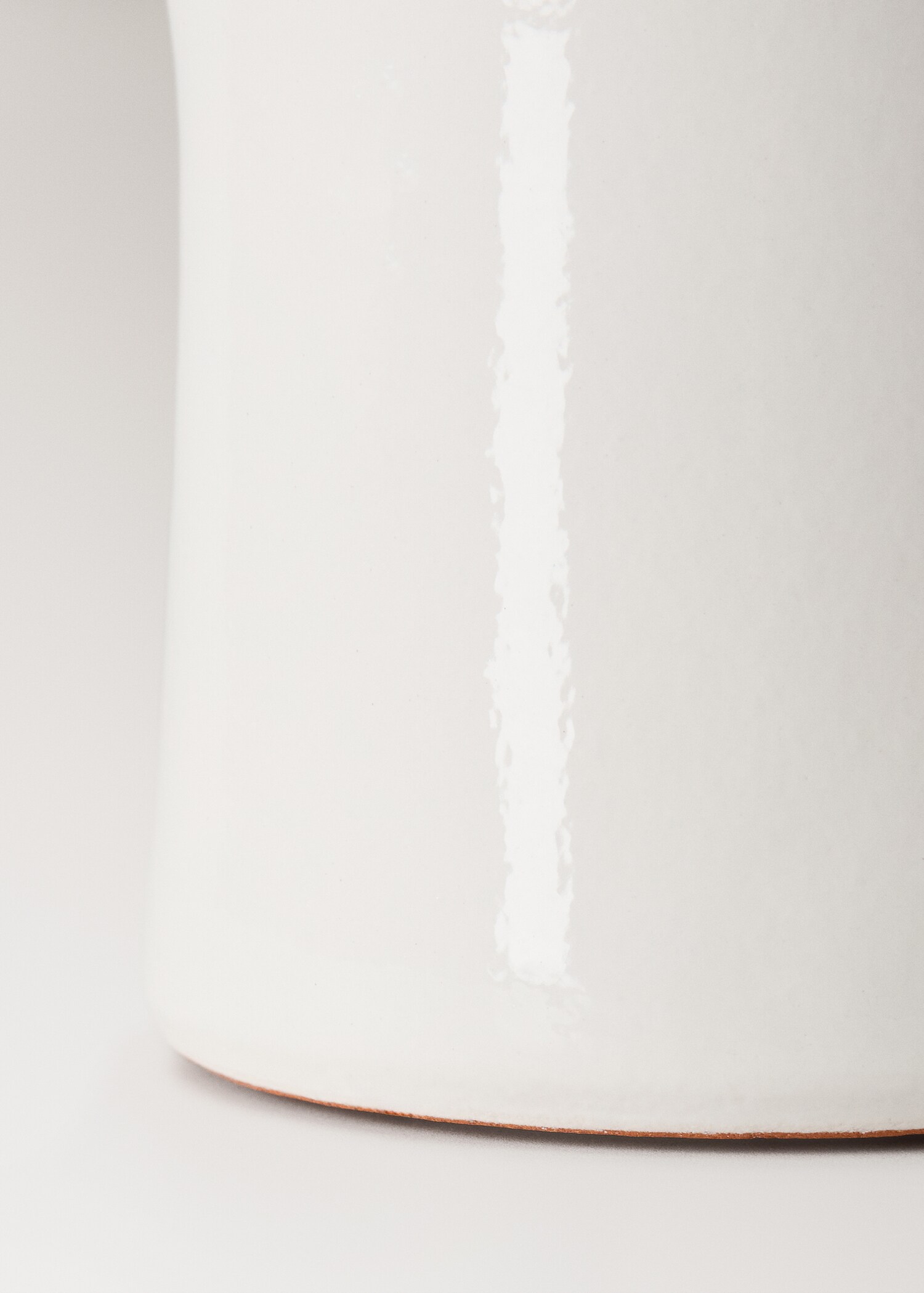Medium terracotta planter - Details of the article 2