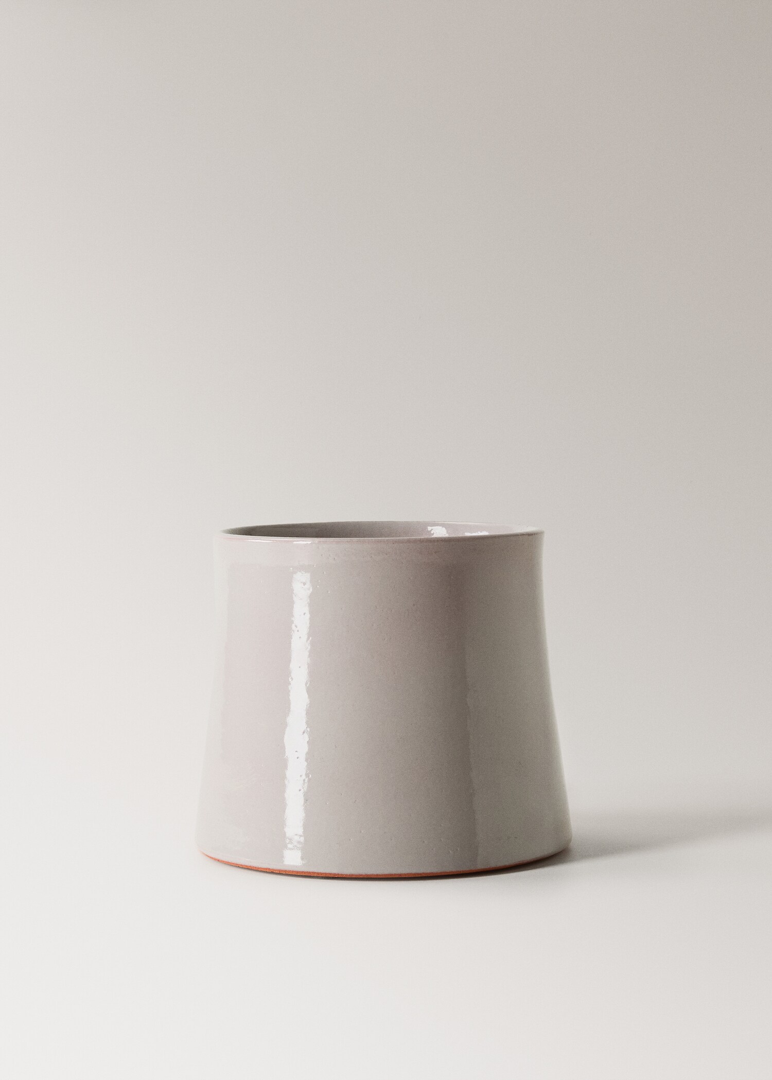 Large terracotta planter - Article without model