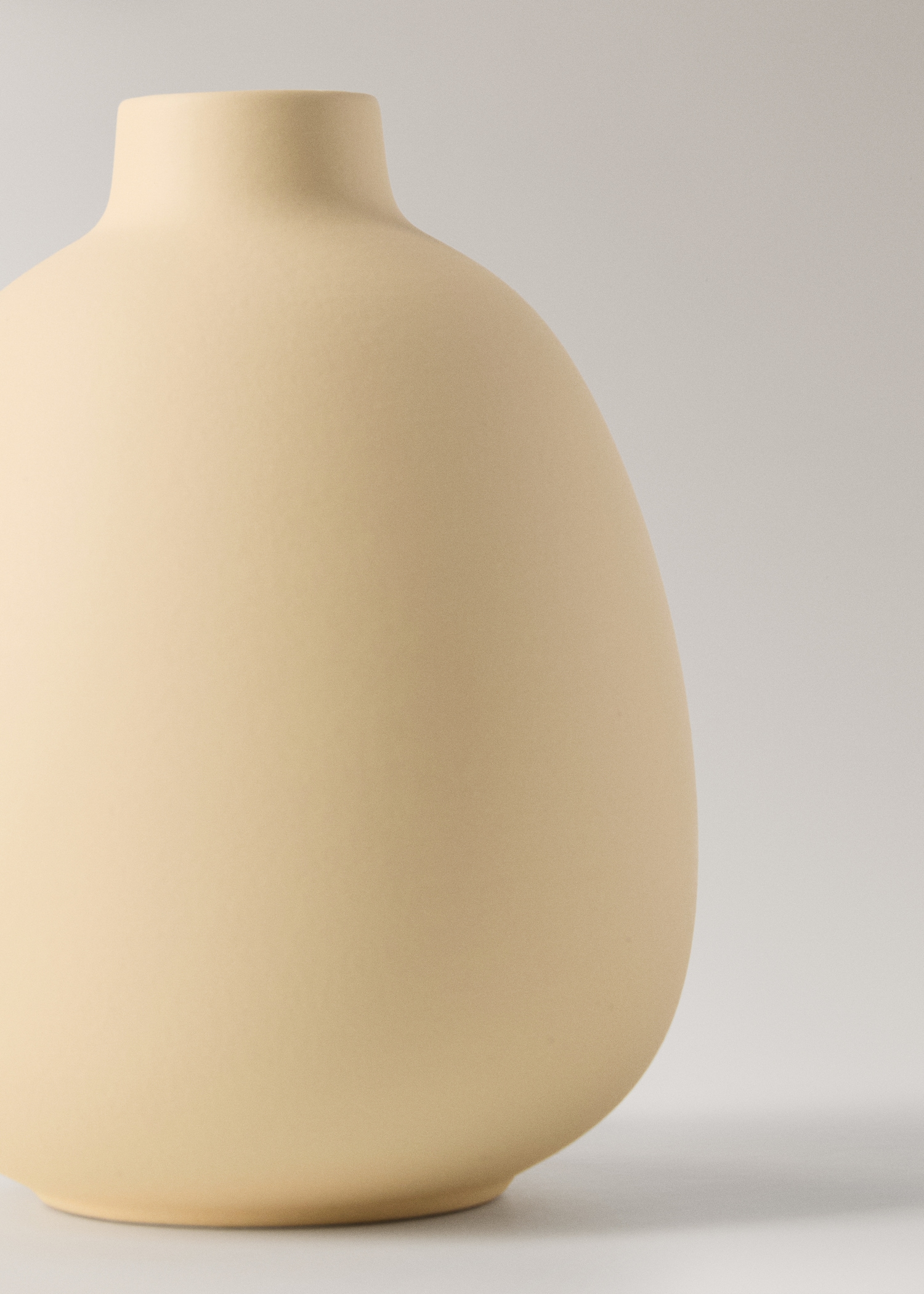 Small earthenware vase - Details of the article 3