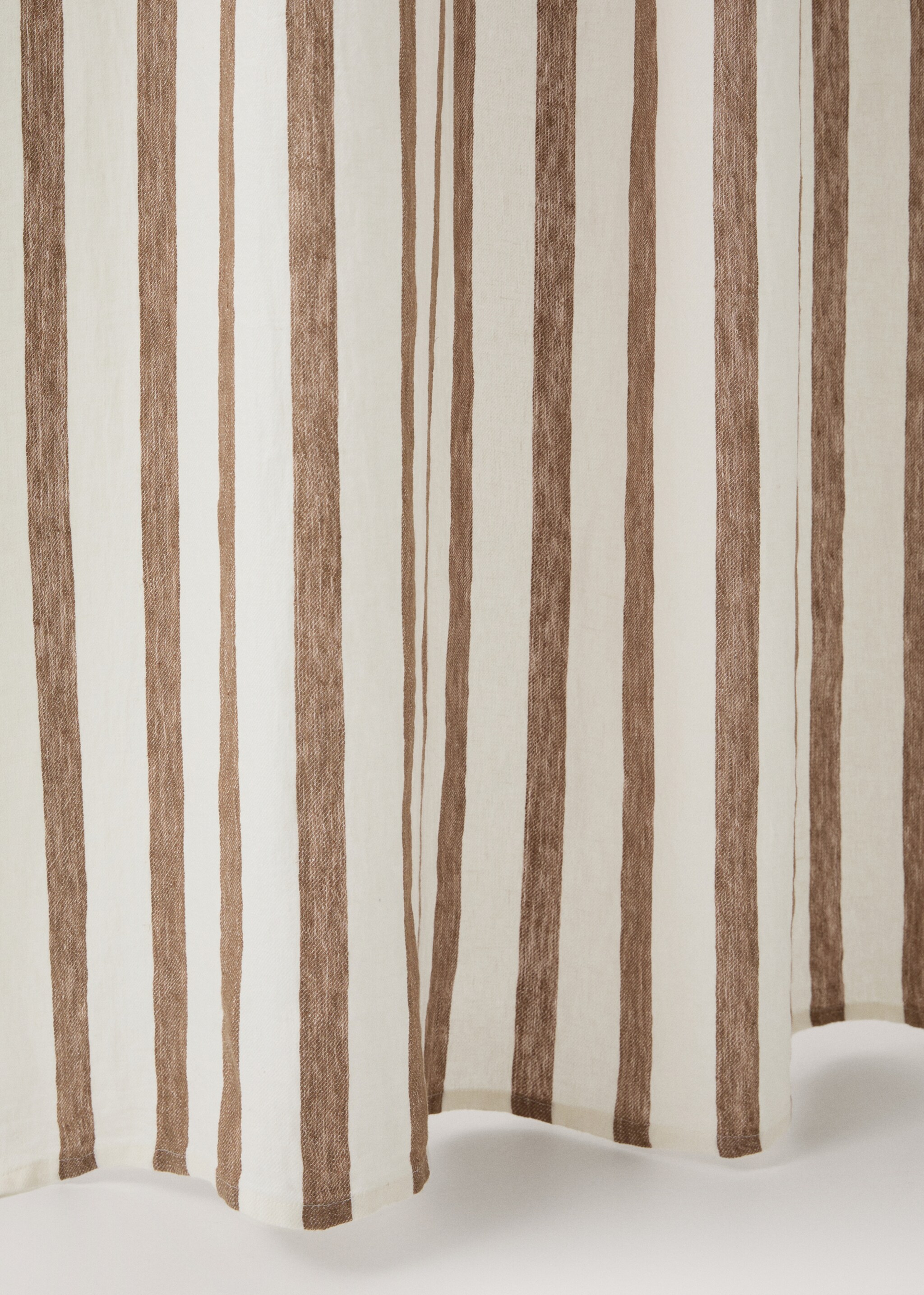 Children's curtain with woven stripe - Details of the article 3, Sand. Ref: 17081586-00.