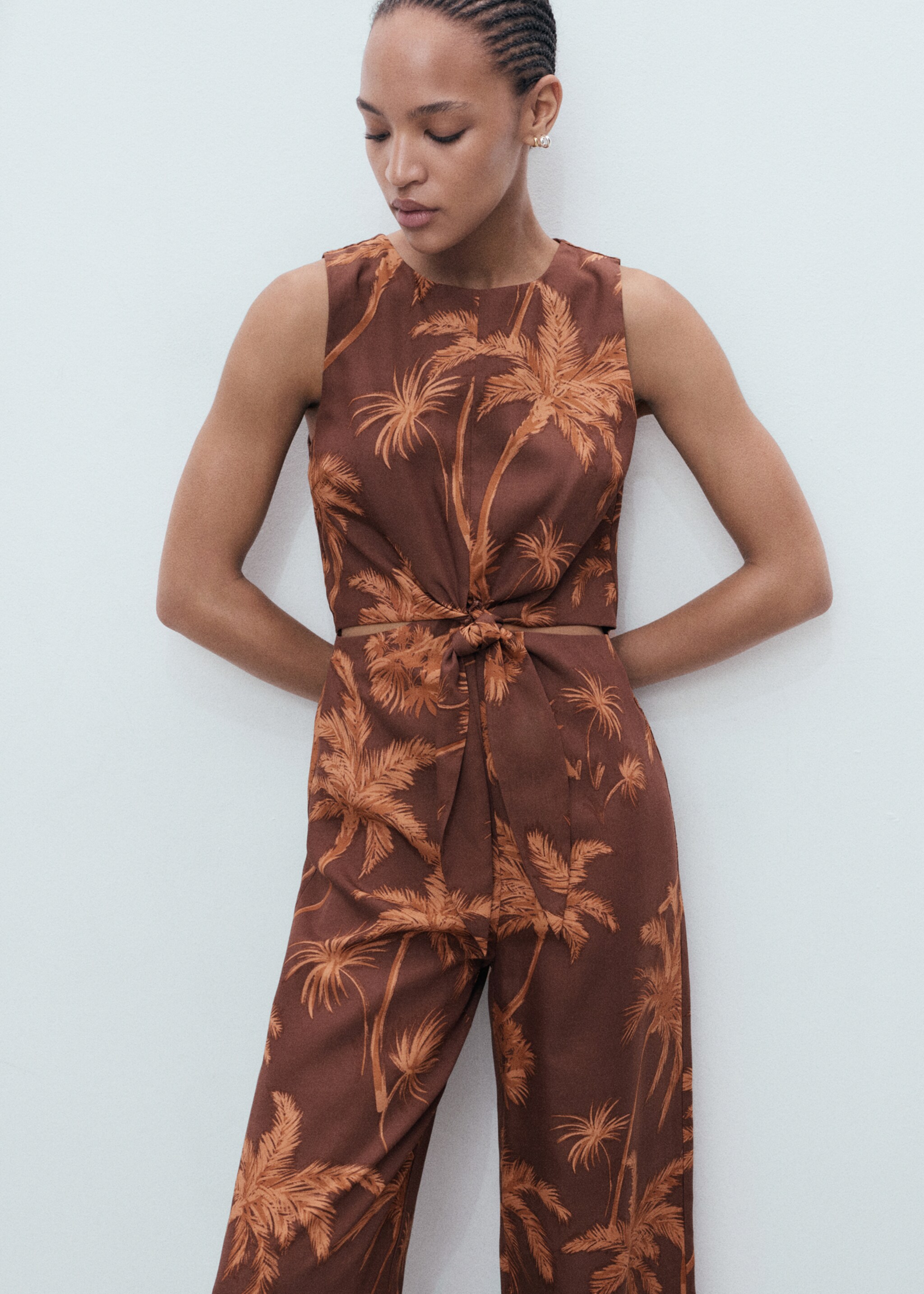 Lyocell jumpsuit cut out knot detail - Middenvlak