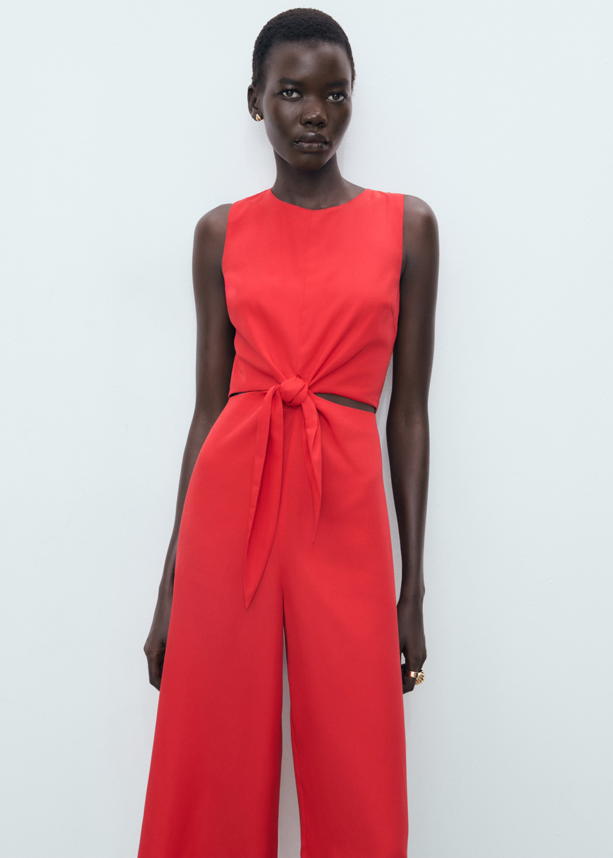 Lyocell jumpsuit cut out knot detail - Middenvlak