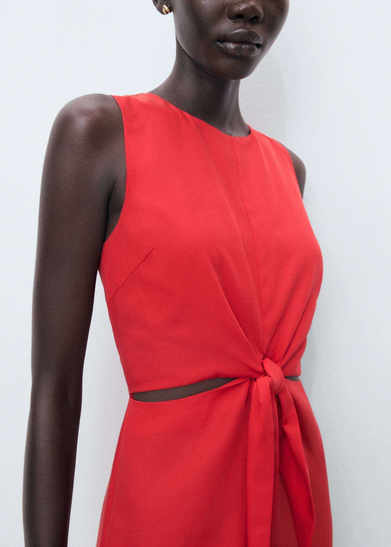 Lyocell jumpsuit cut out knot detail - Detail van het artikel 6