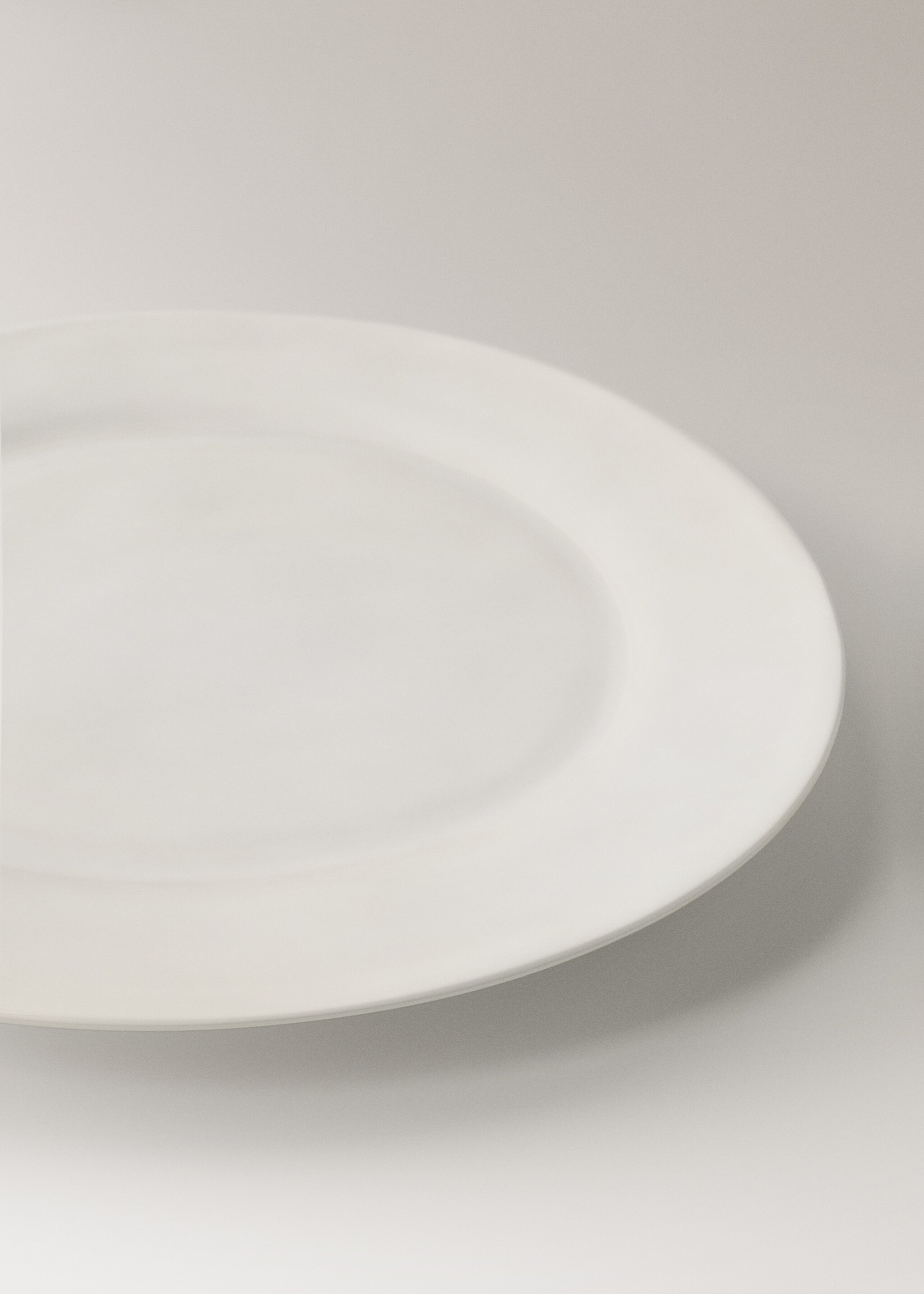 Organic-style dinner plate - Details of the article 2, Off White. Ref: 17082033-00.