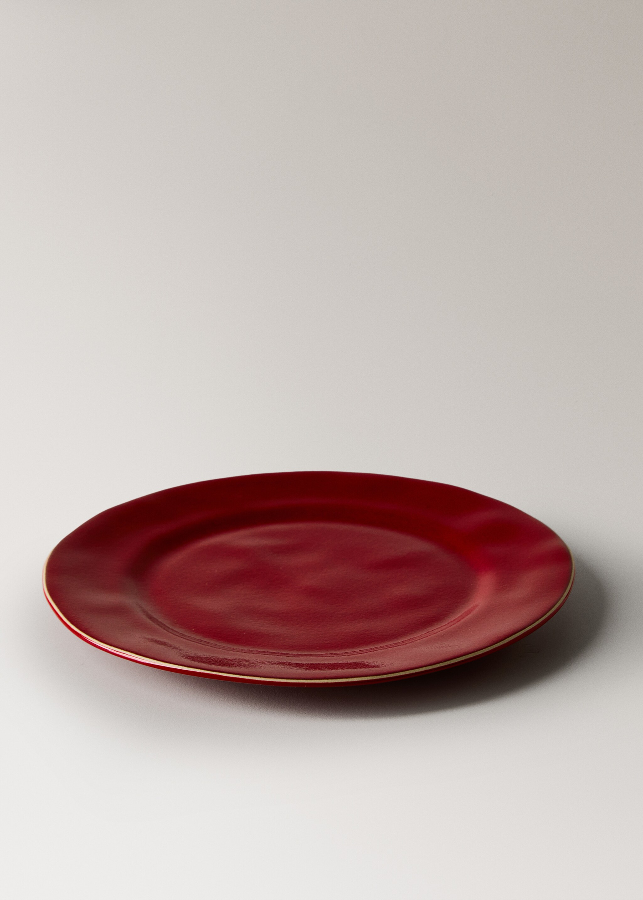Organic-style dinner plate - Details of the article 1, Red. Ref: 17082033-00.