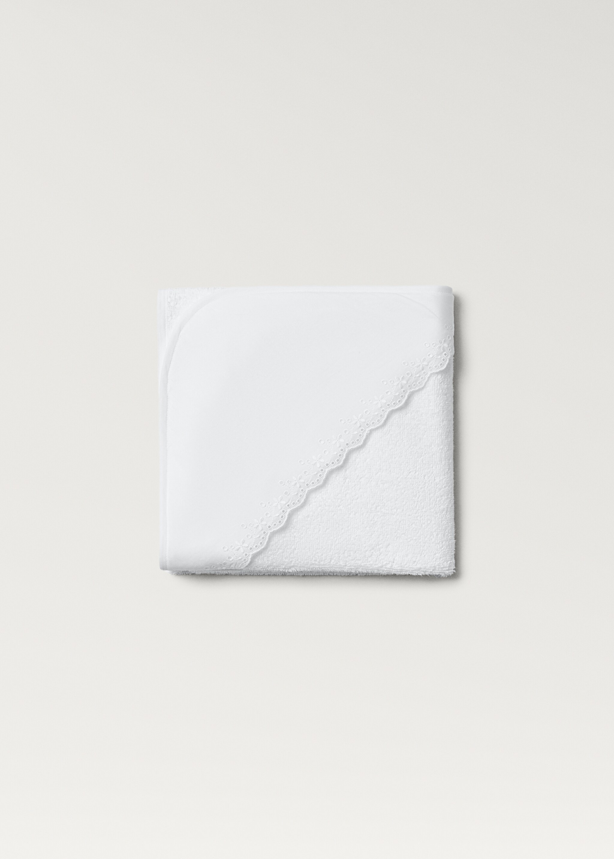 Floral-embroidered children’s bath towel with hood - Details of the article 1
