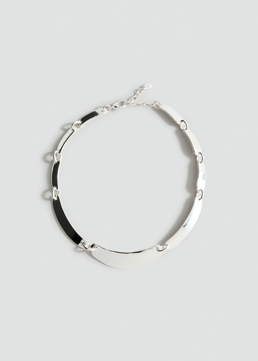 Collar placas metálicas