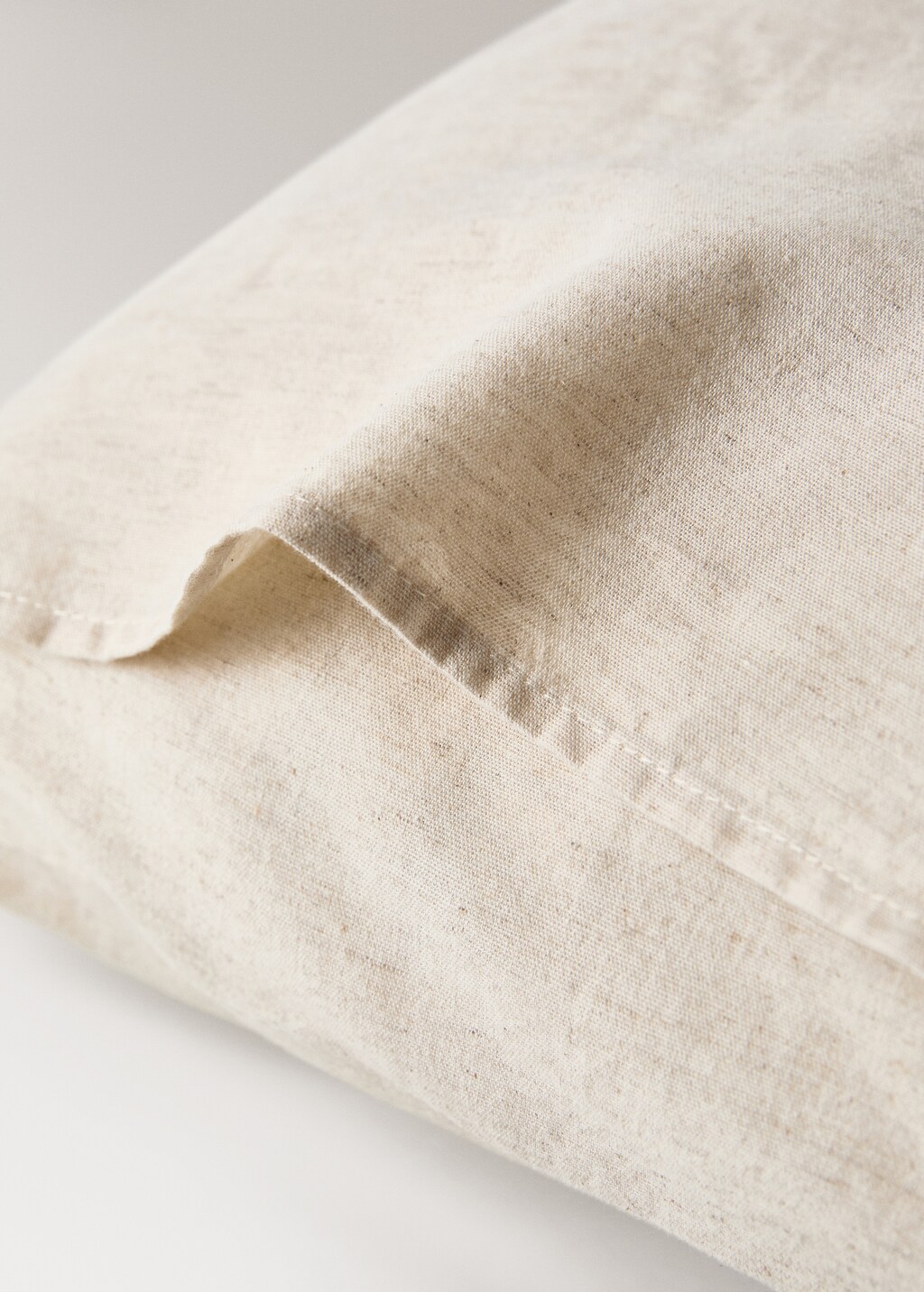 Children's cotton-linen cushion cover with embroidered hedgehogs