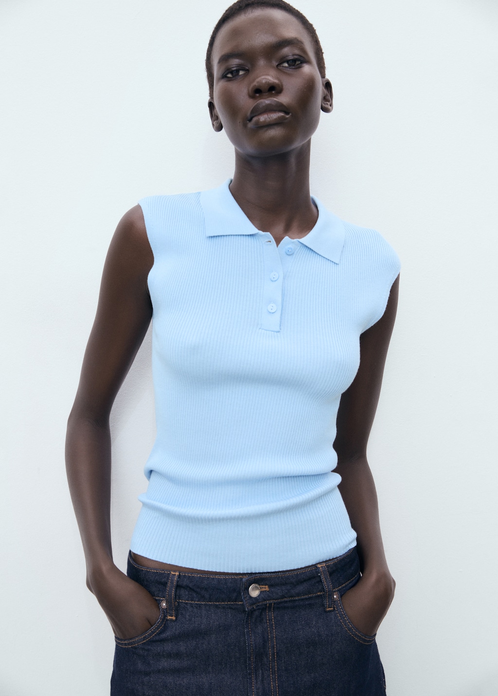 Polo-neck knitted top