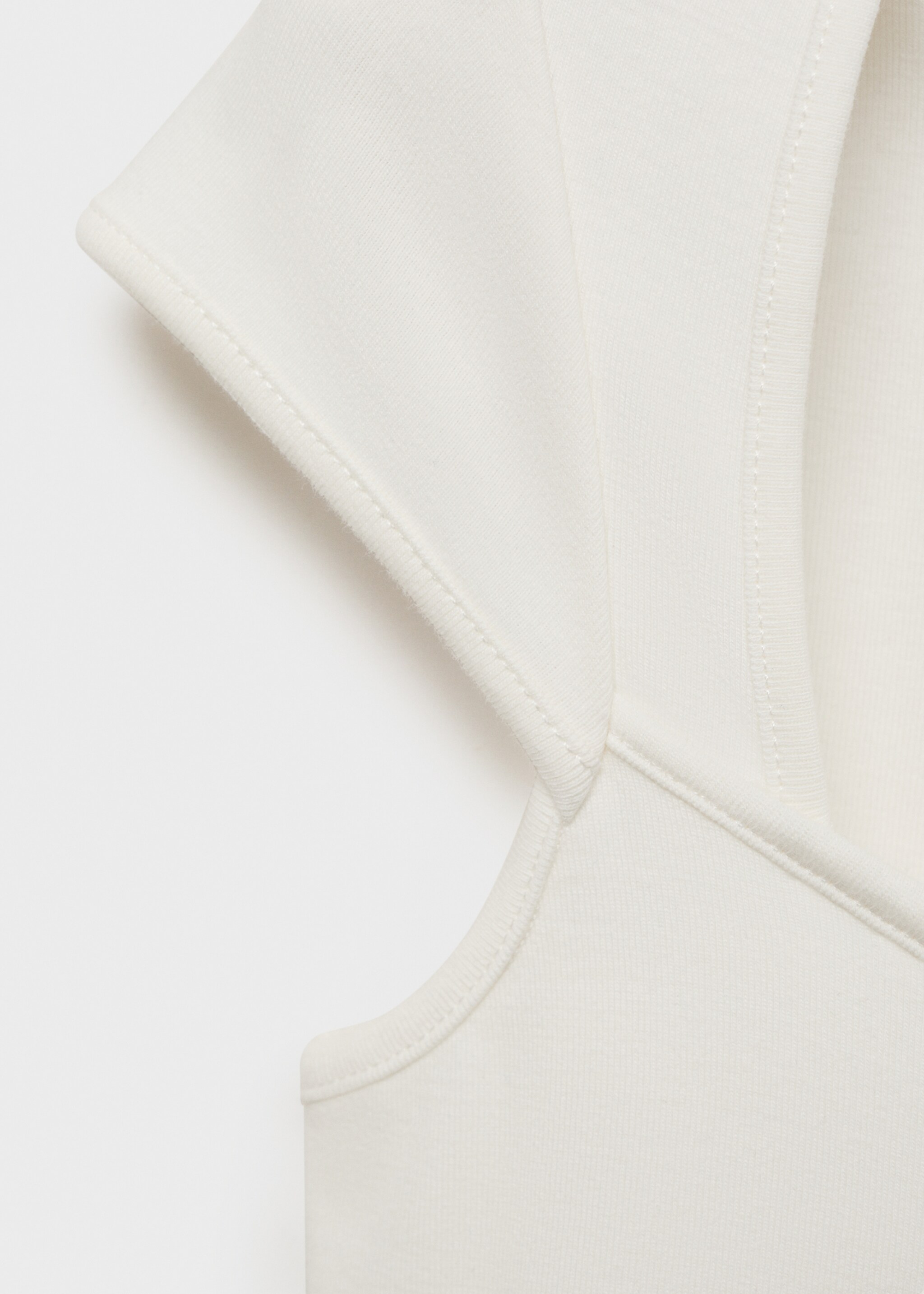 Cotton T-shirt with low neckline - Details of the article 8