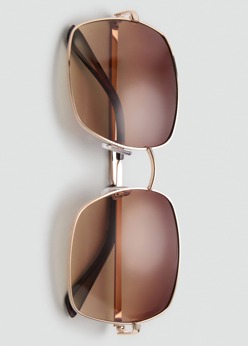 Square metallic frame sunglasses