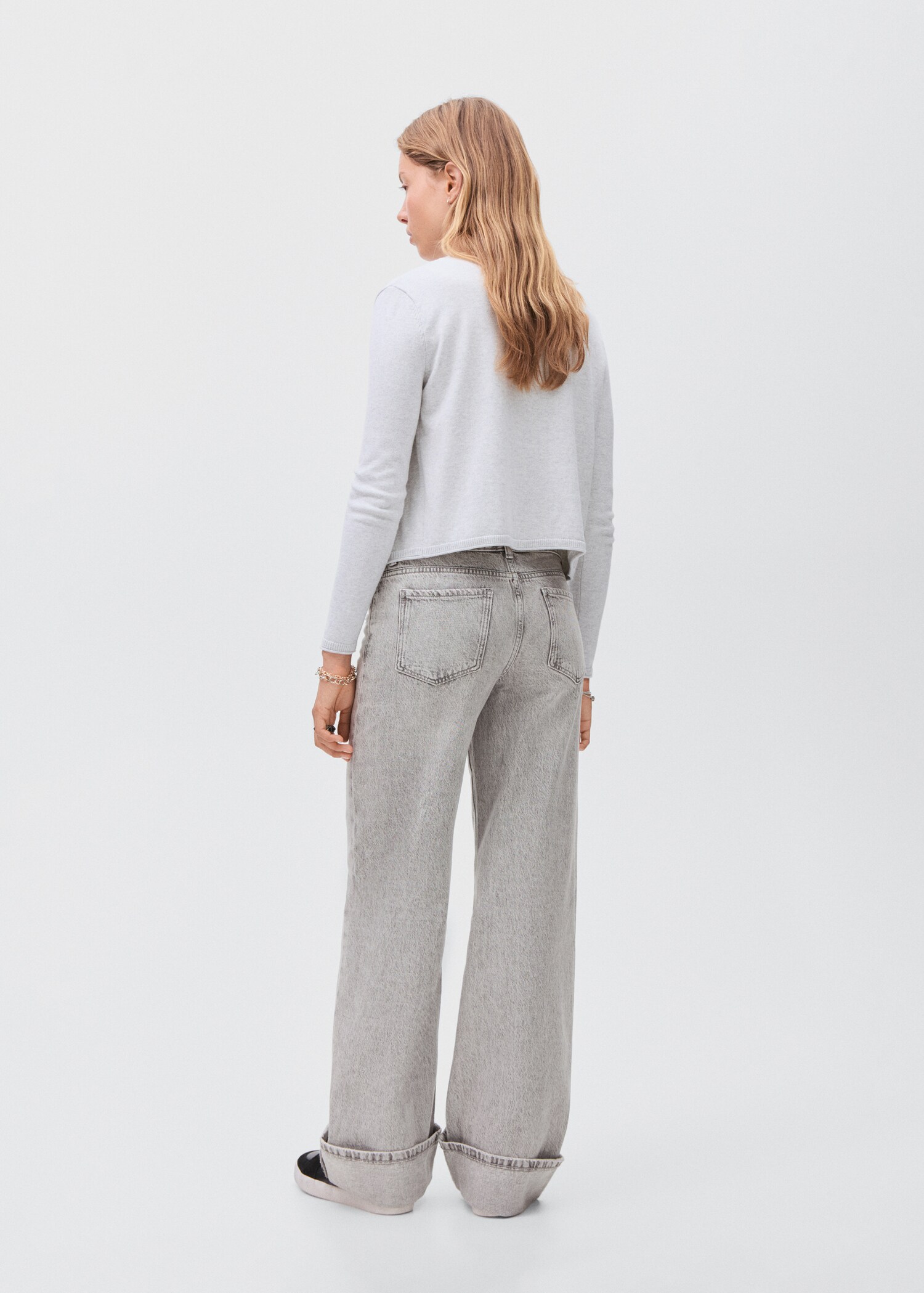 Jeans wideleg bajo vuelto - Reverso del artículo