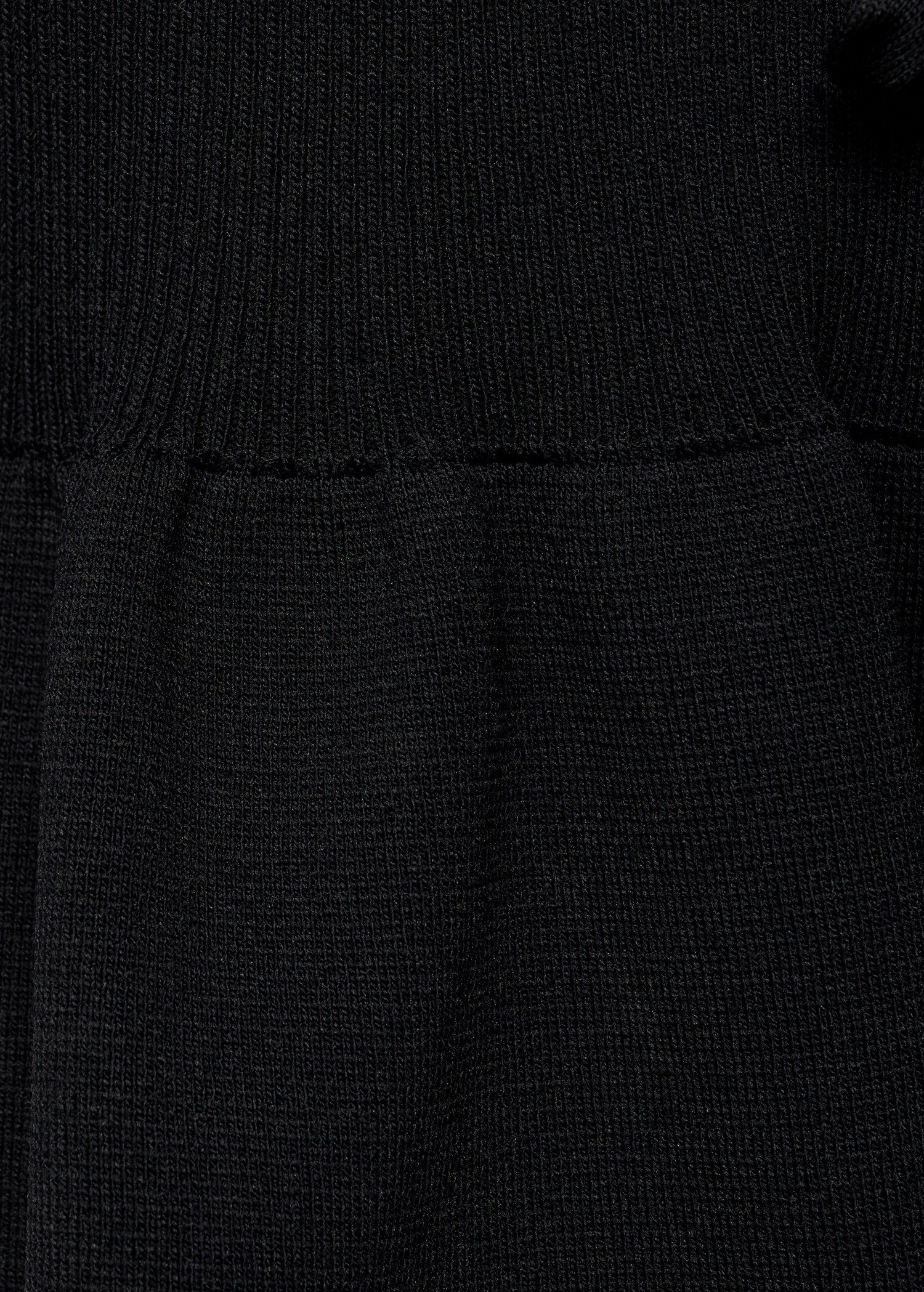 Knitted cardigan with ties - Details of the article 0