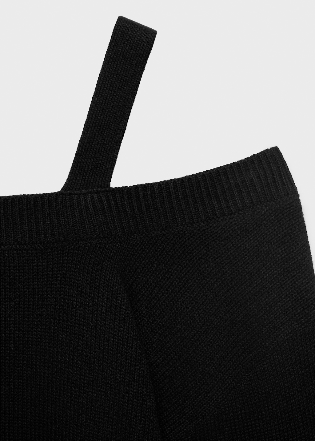 Knitted sweater with cut-out