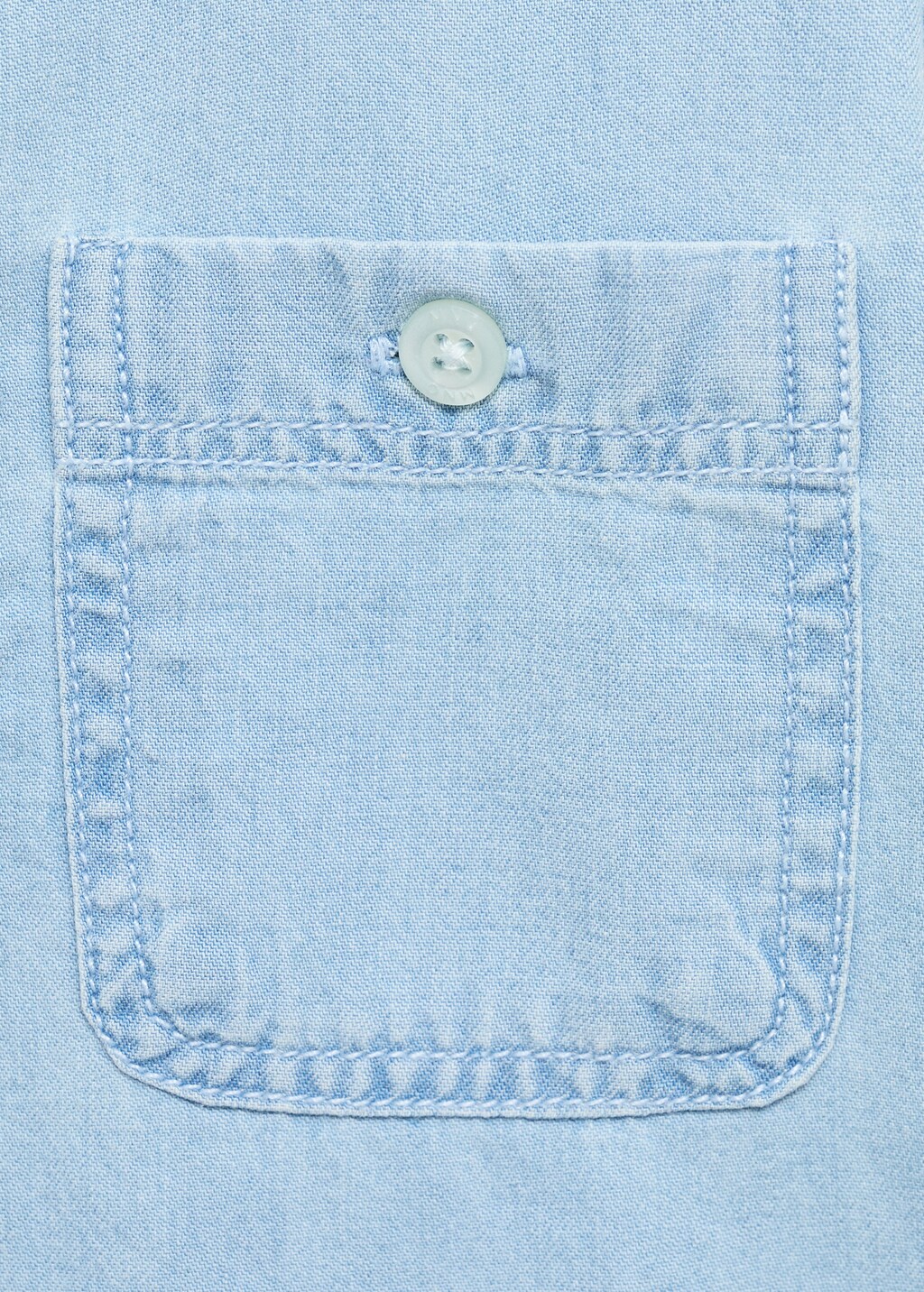 Pocket denim shirt